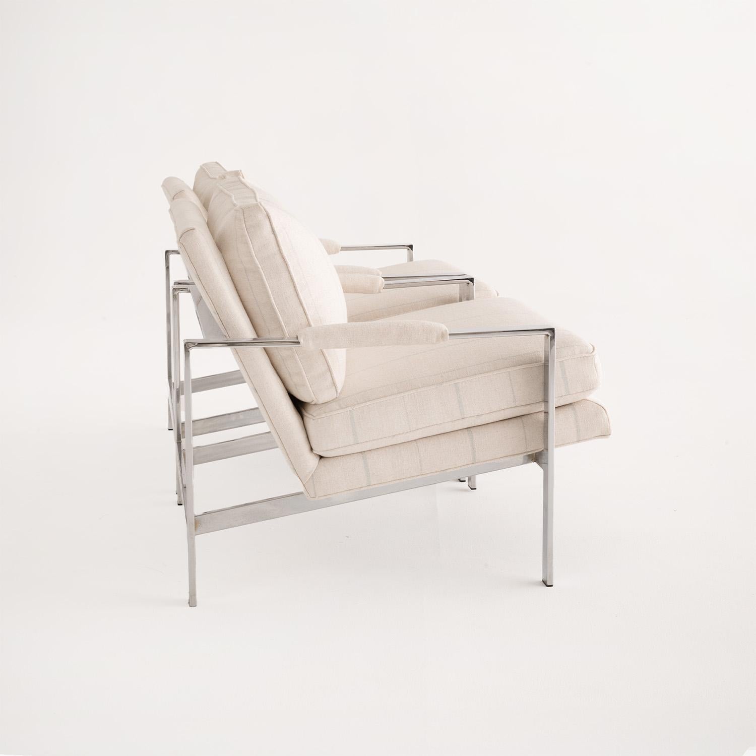Hand-Crafted 20th Century American Pair of Vintage Thayer Coggin Armchairs by Milo Baughman For Sale