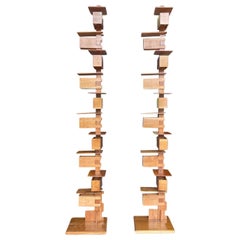 Coppia di lampade da terra in noce del XX secolo di Frank Lloyd Wright, Yamagiwa