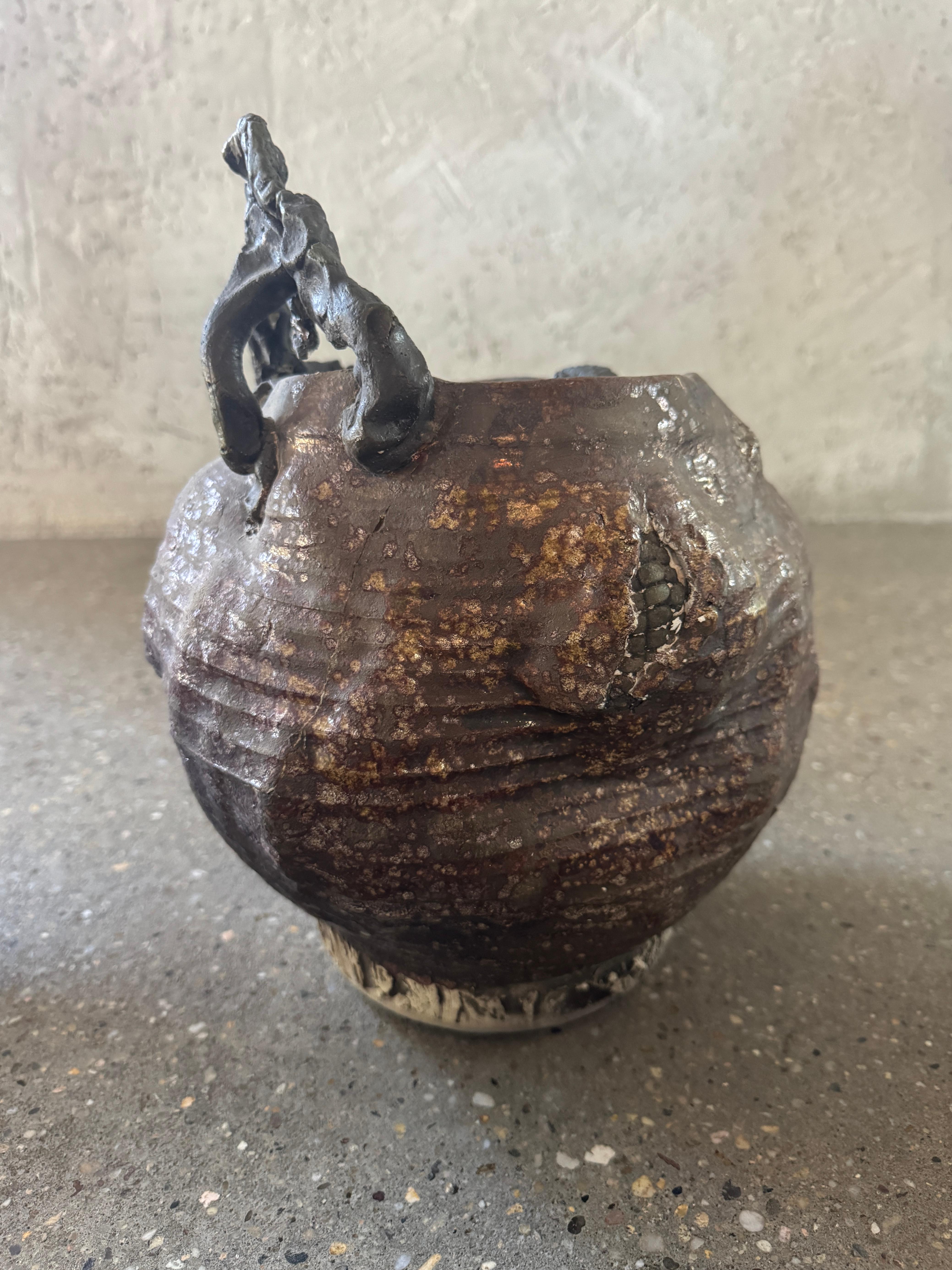 Studio Pottery americano del 20° secolo con manico Raku in stile giapponese Wabi-Sabi in vendita 1