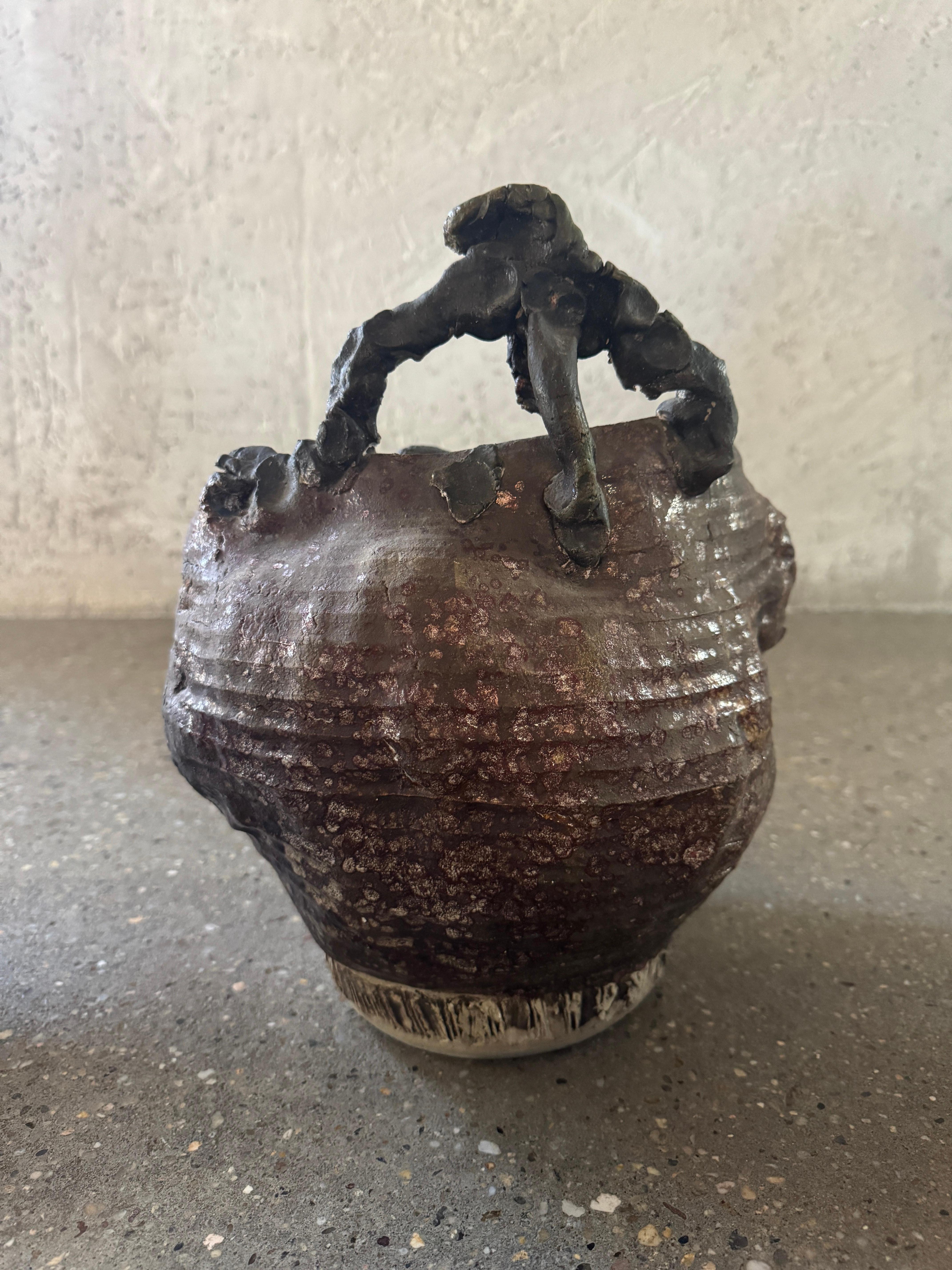 Studio Pottery americano del 20° secolo con manico Raku in stile giapponese Wabi-Sabi in vendita 2