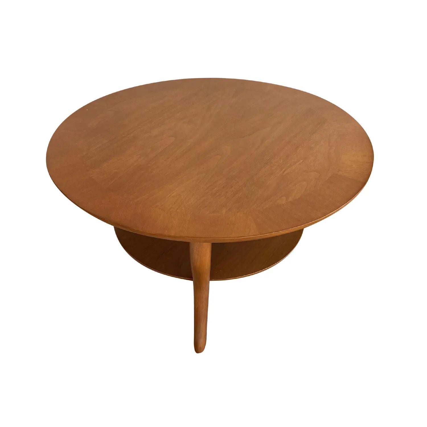20th Century American Widdicomb Walnut Cocktail Table by T.H. Robsjohn-Gibbings In Good Condition For Sale In West Palm Beach, FL