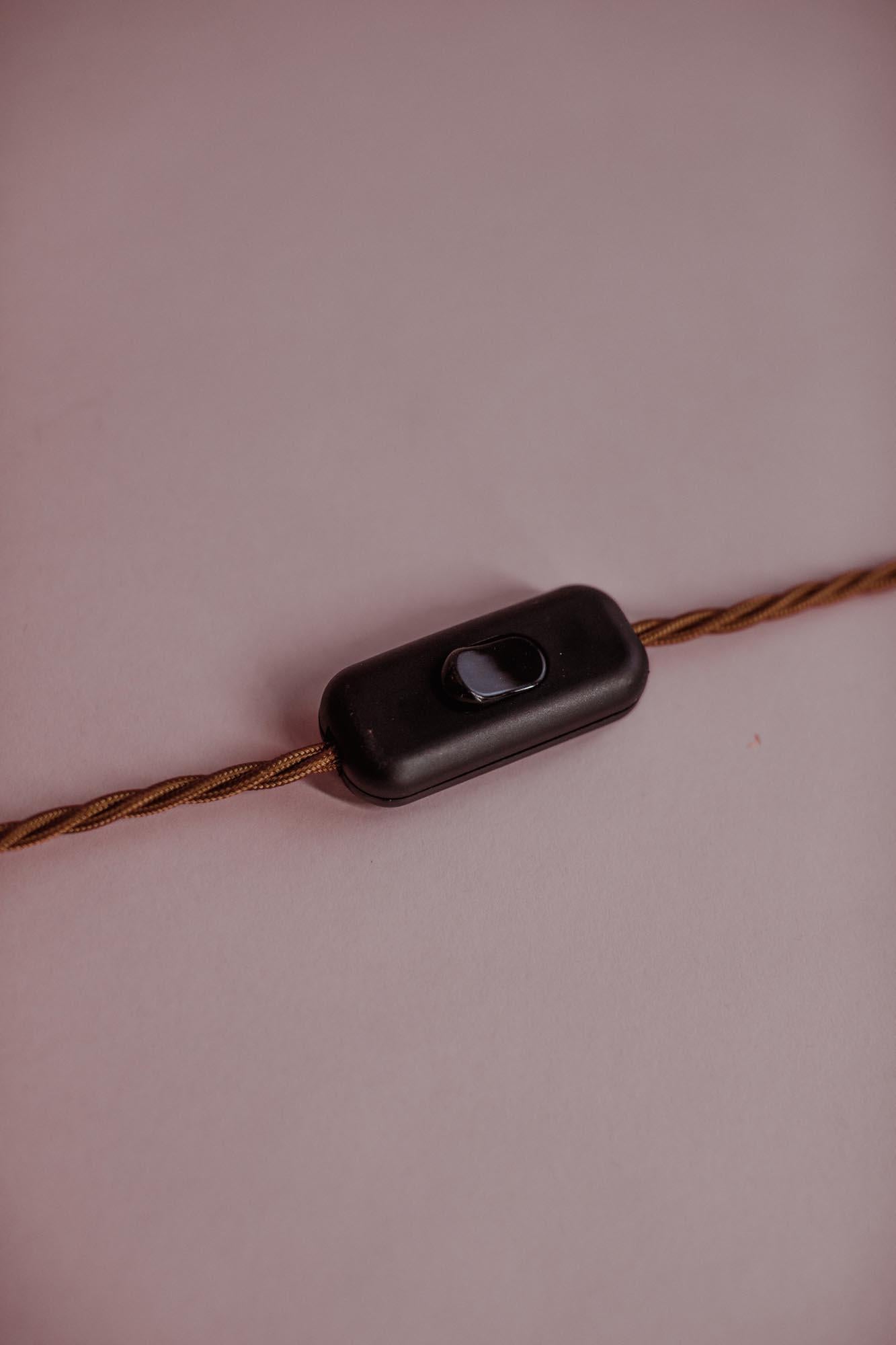 Lampe de table en terre cuite anatolienne du 20e siècle à deux poignées en vente 5