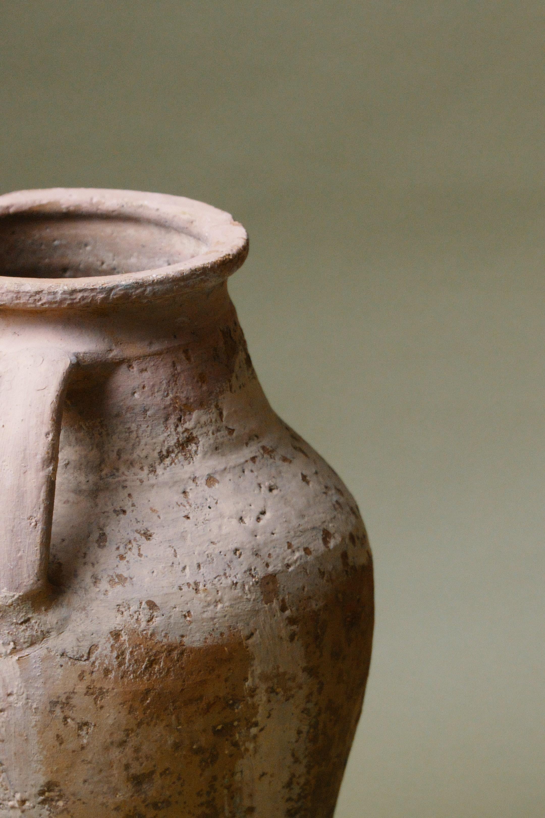 Turco Vaso in terracotta a due manici dell'Anatolia del XX secolo in vendita