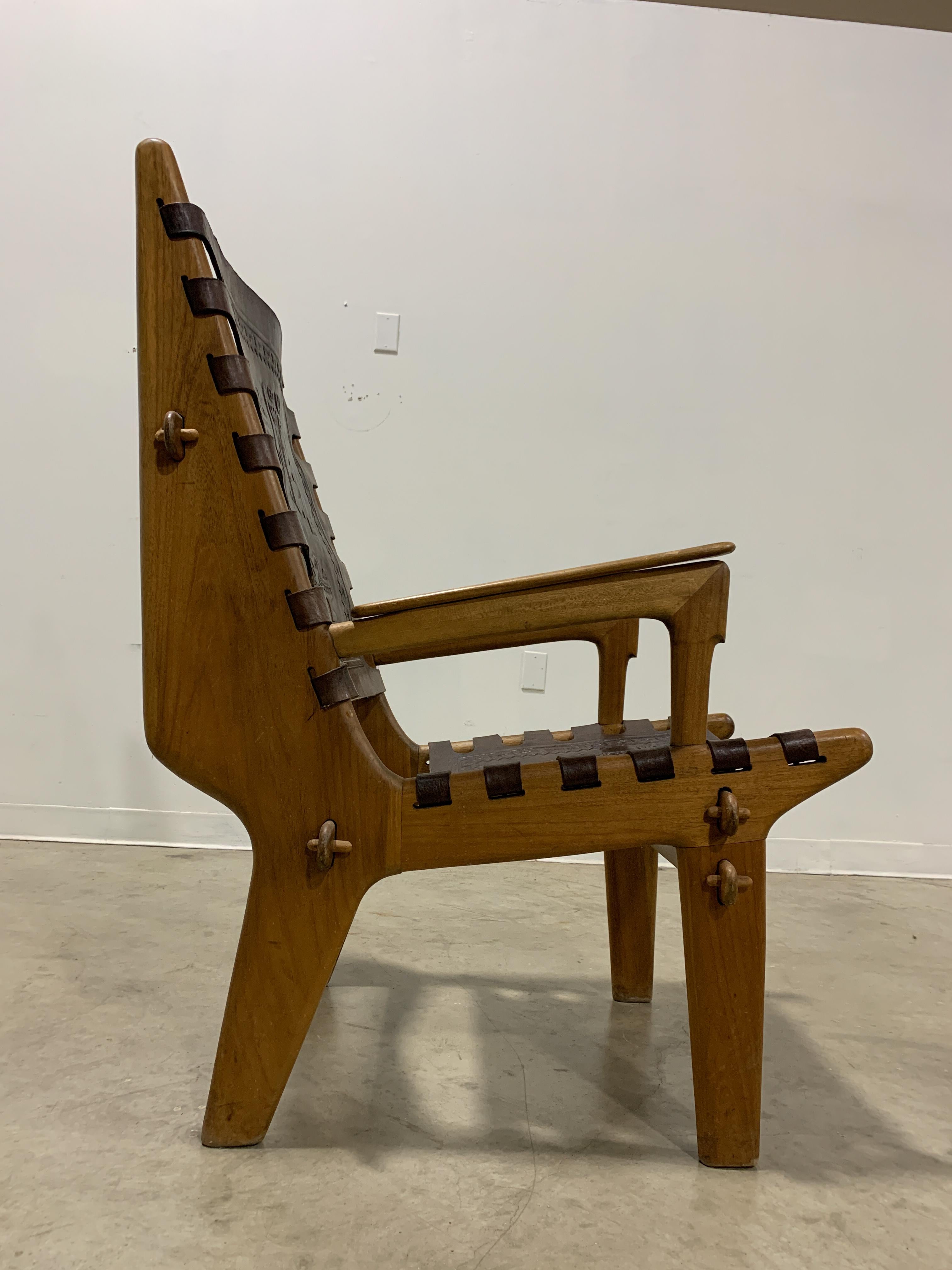 Chaise trône Angel Pazmino moderne du milieu du siècle dernier  en vente 8