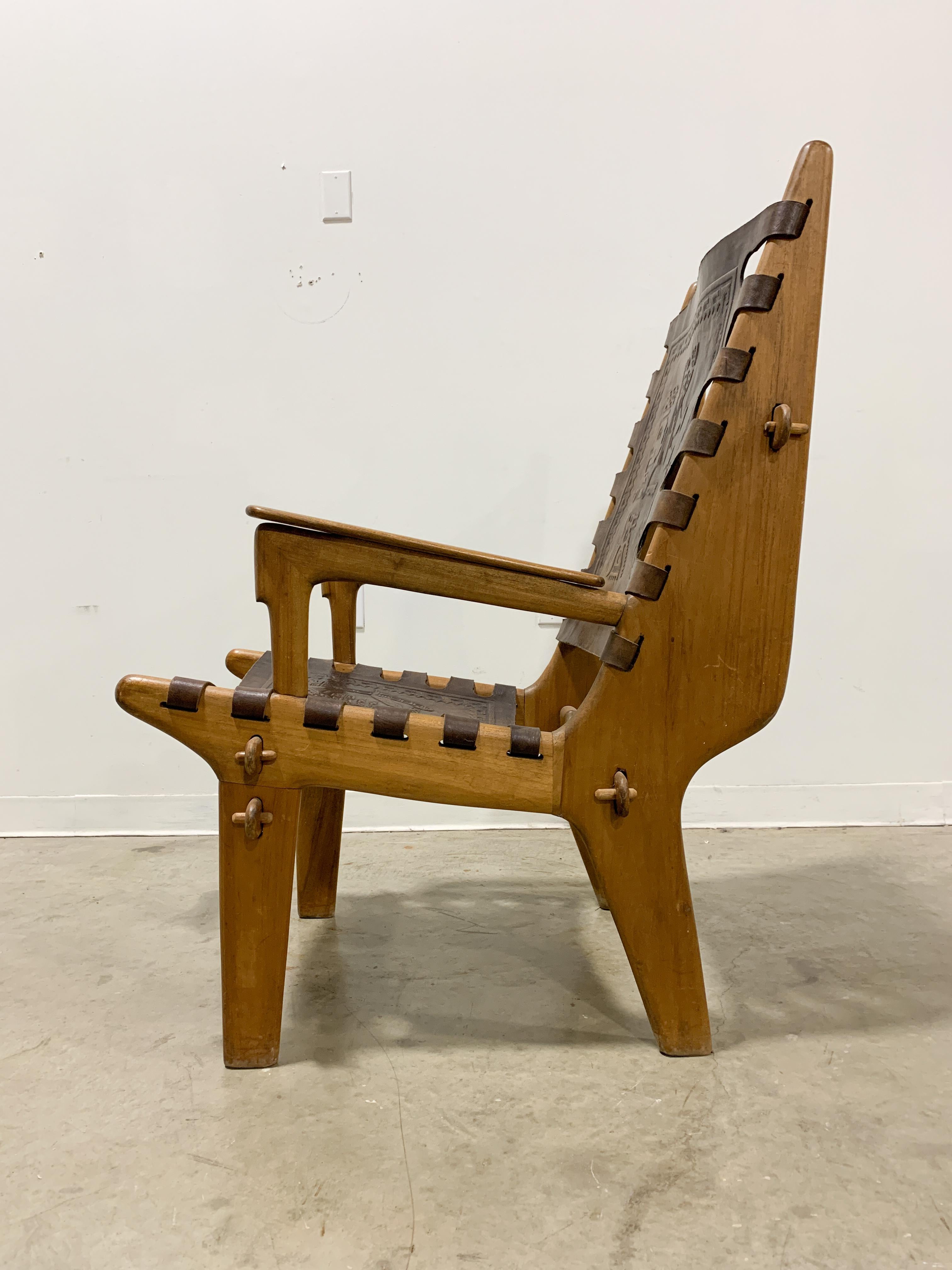 20ième siècle Chaise trône Angel Pazmino moderne du milieu du siècle dernier  en vente