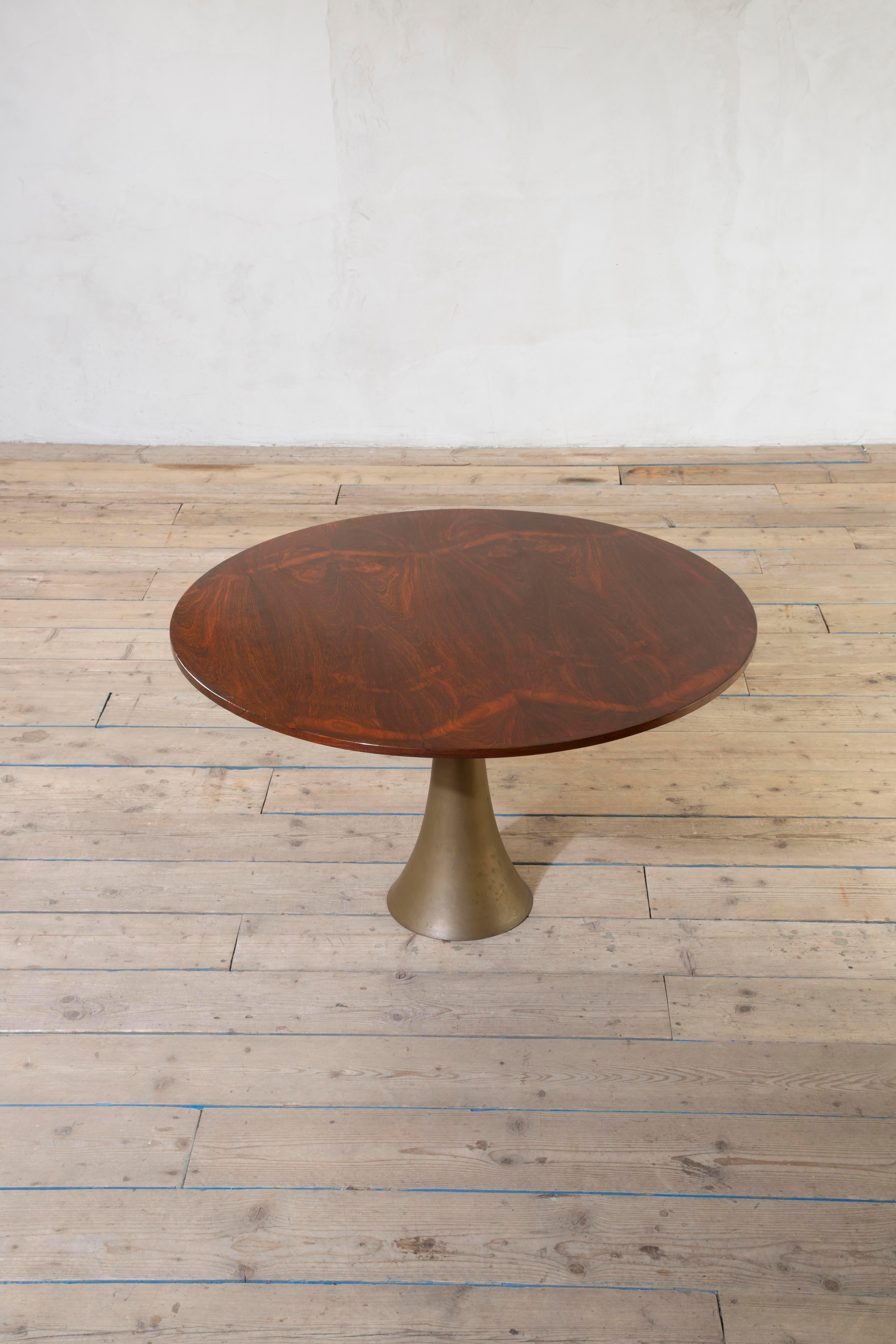 20e siècle, Angelo Mangiarotti for Bernini Table de salle à manger mod. 302 en vente 2