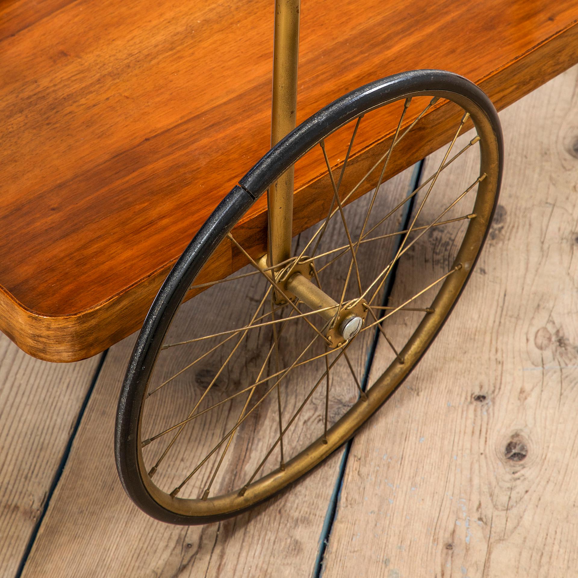 siglo XX, Angelo Ostuni Carro de madera años 60 Mid-20th Century en venta