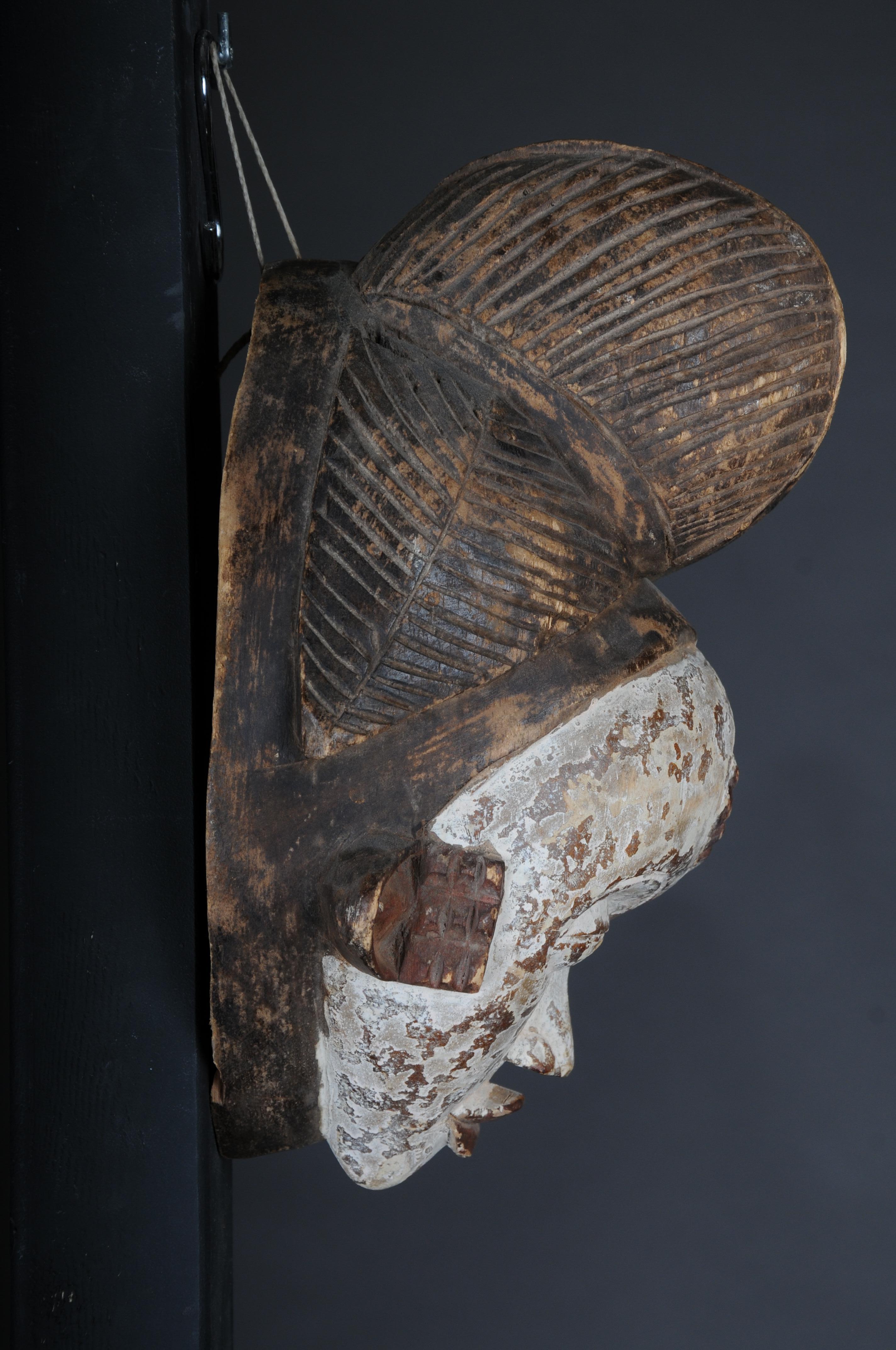 20th Century Antique Carved Wooden Face Mask, African Folk Art. Hangable.Decorat For Sale 4