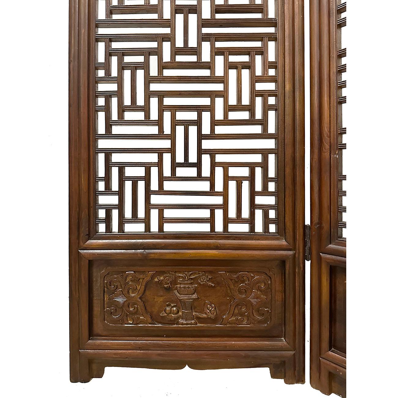 20th Century Antique Chinese Hand Carved 4 Panels Wooden Screen/Room Divider In Good Condition For Sale In Pomona, CA