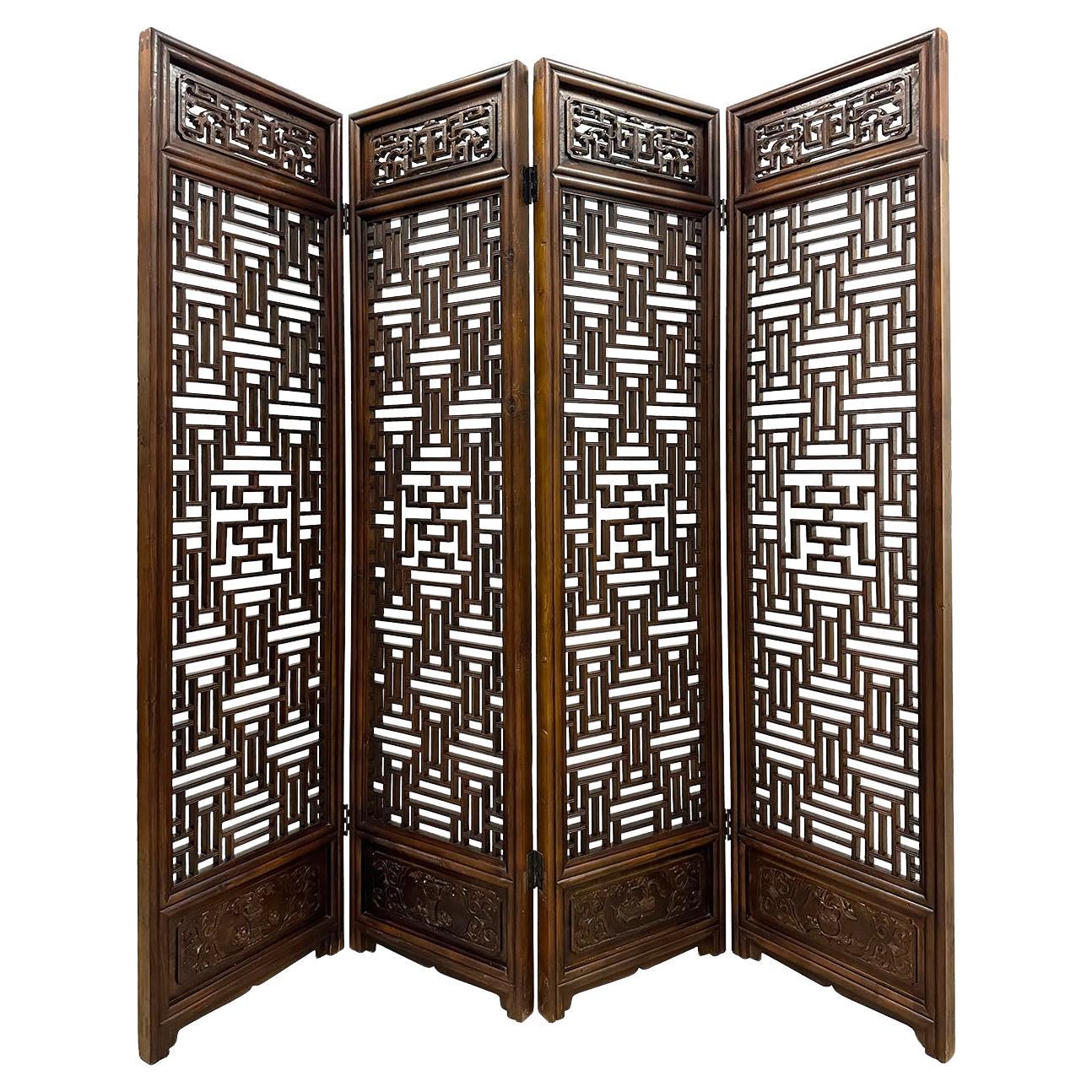 20th Century Antique Chinese Hand Carved 4 Panels Wooden Screen/Room Divider For Sale
