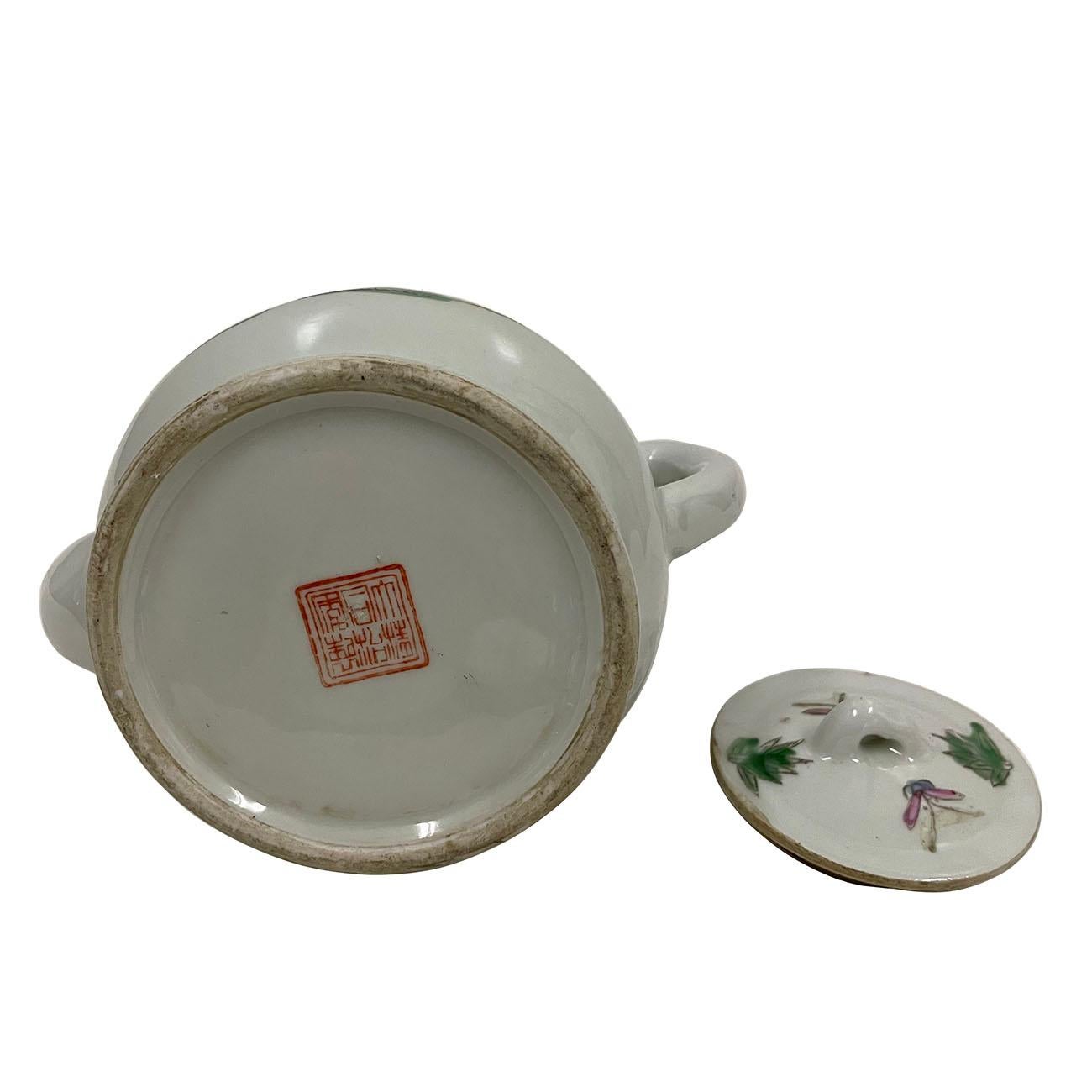 20th Century Antique Chinese Porcelain Tea Pot For Sale 2