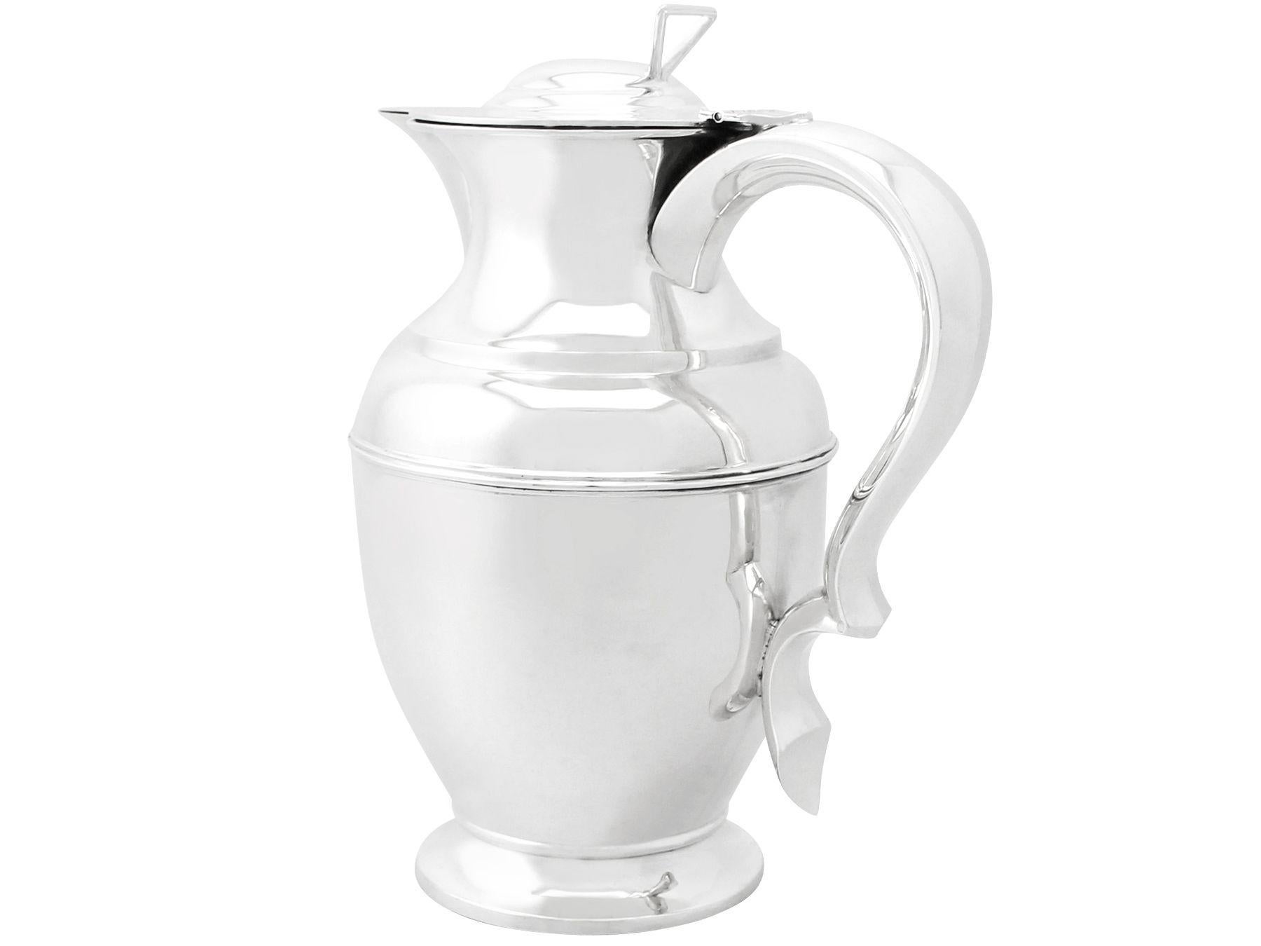 Early 20th Century Ollivant & Botsford Edwardian English Sterling Silver Lidded Beer Jug For Sale