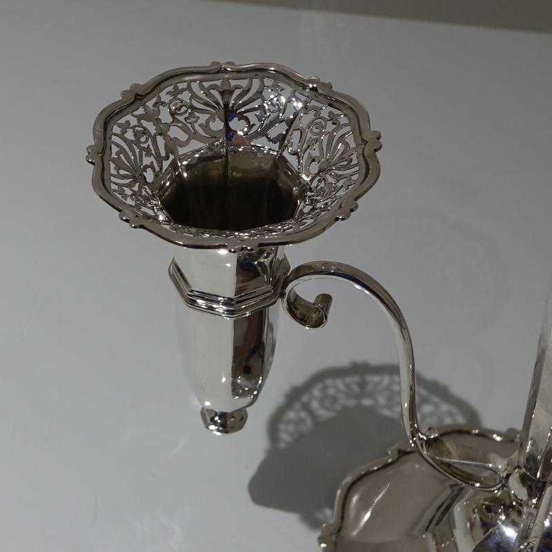 20th Century Antique Edwardian Sterling Silver Trumpet Epergne London 1903 For Sale 5