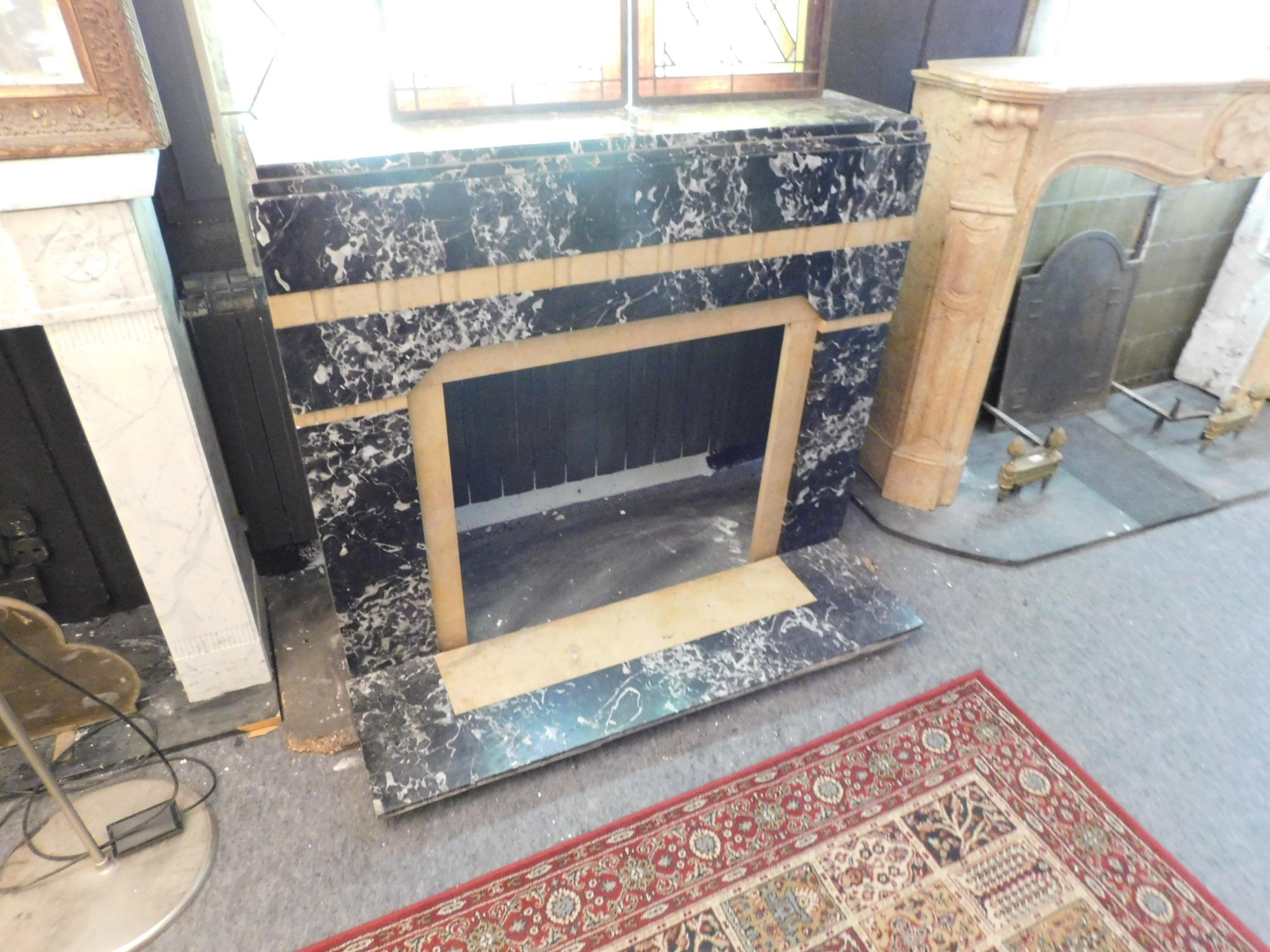 20th Century Antique Fireplace in Black Portoro Marble and Siena Yellow Art Deco In Good Condition In Cuneo, Italy (CN)