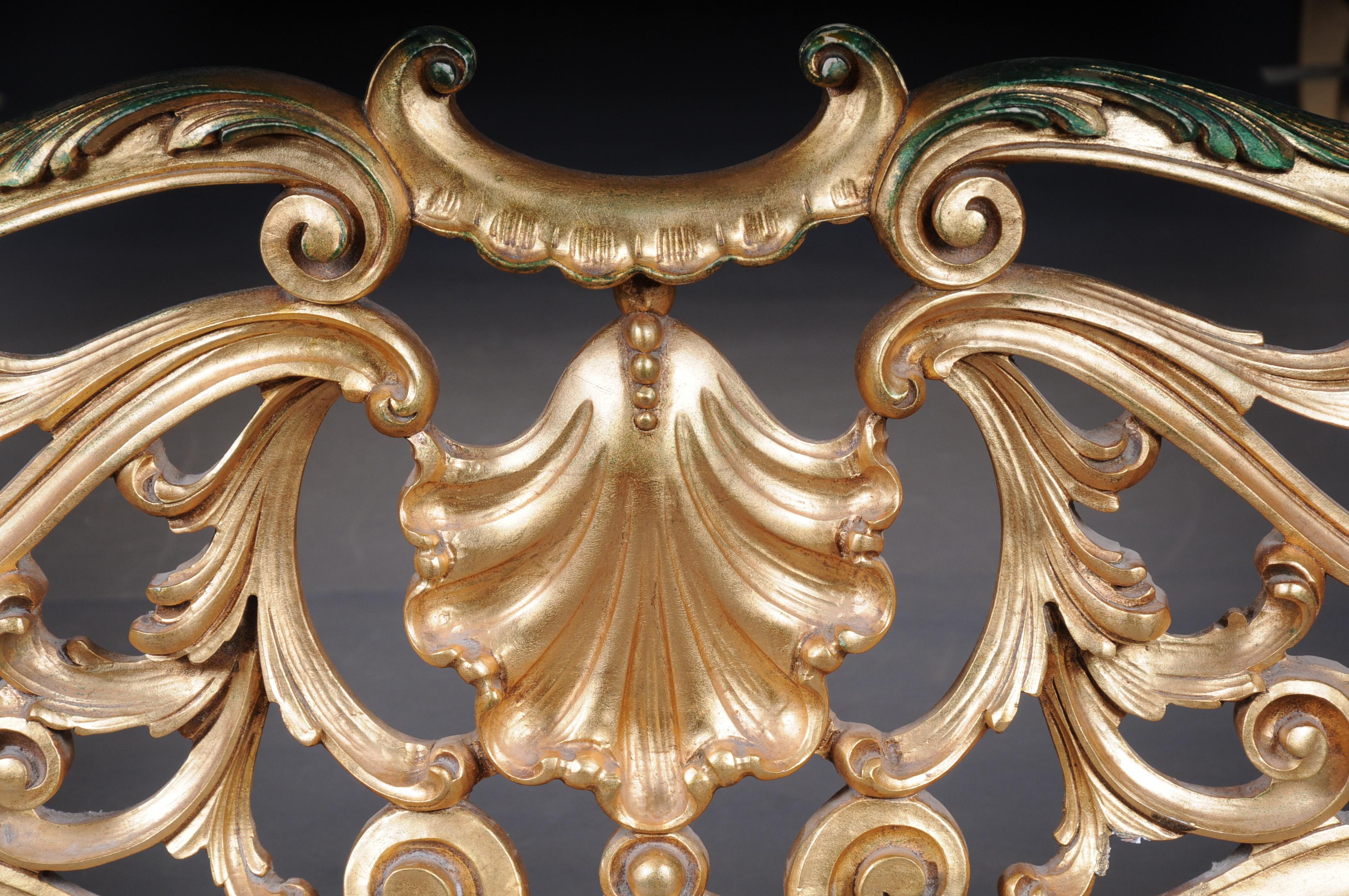 Antikes französisches Louis-XV-Bett des 20. Jahrhunderts, Gold, Rokoko (Handgeschnitzt) im Angebot