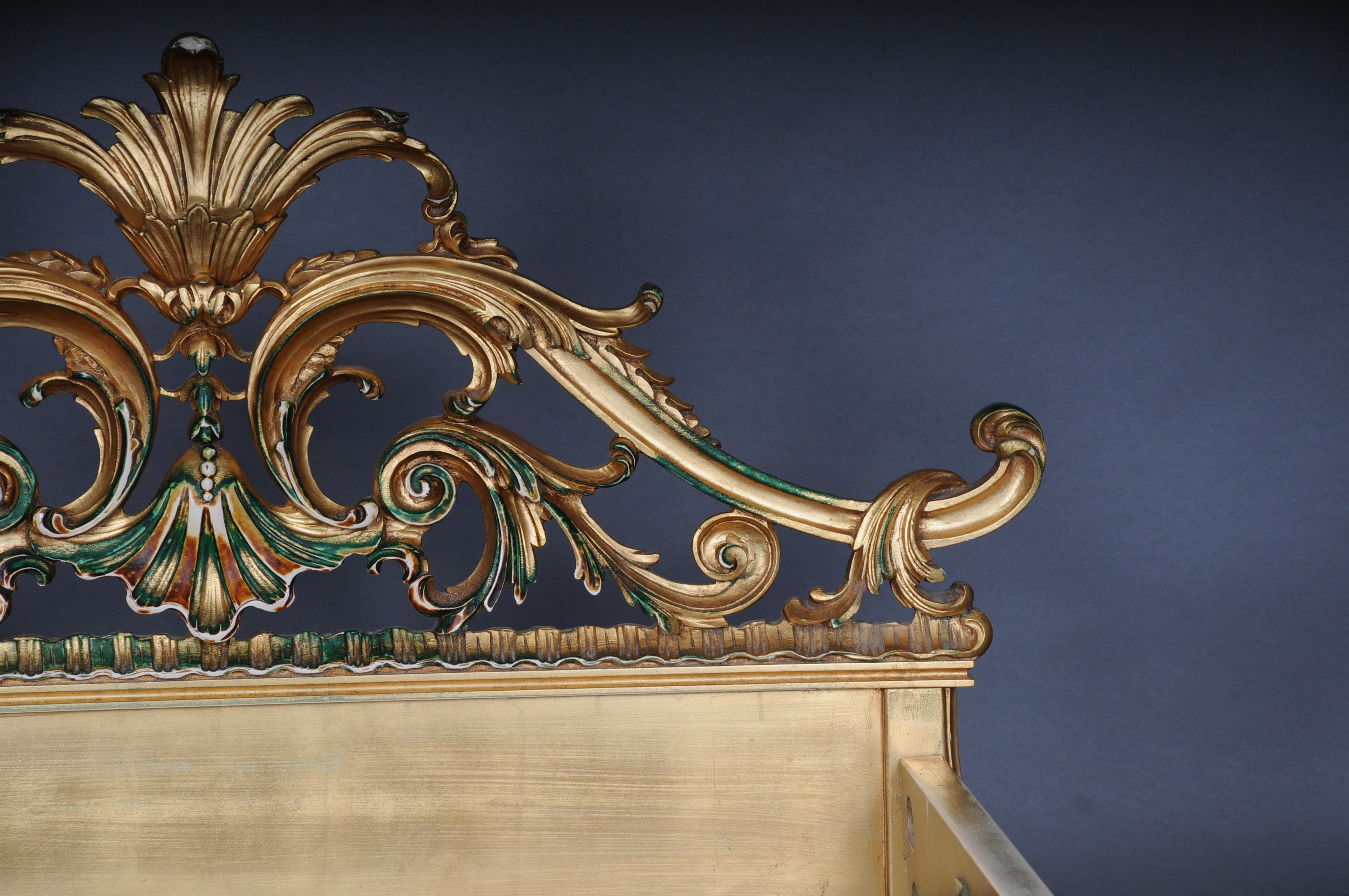 Antikes französisches Louis-XV-Bett des 20. Jahrhunderts, Gold, Rokoko im Angebot 1