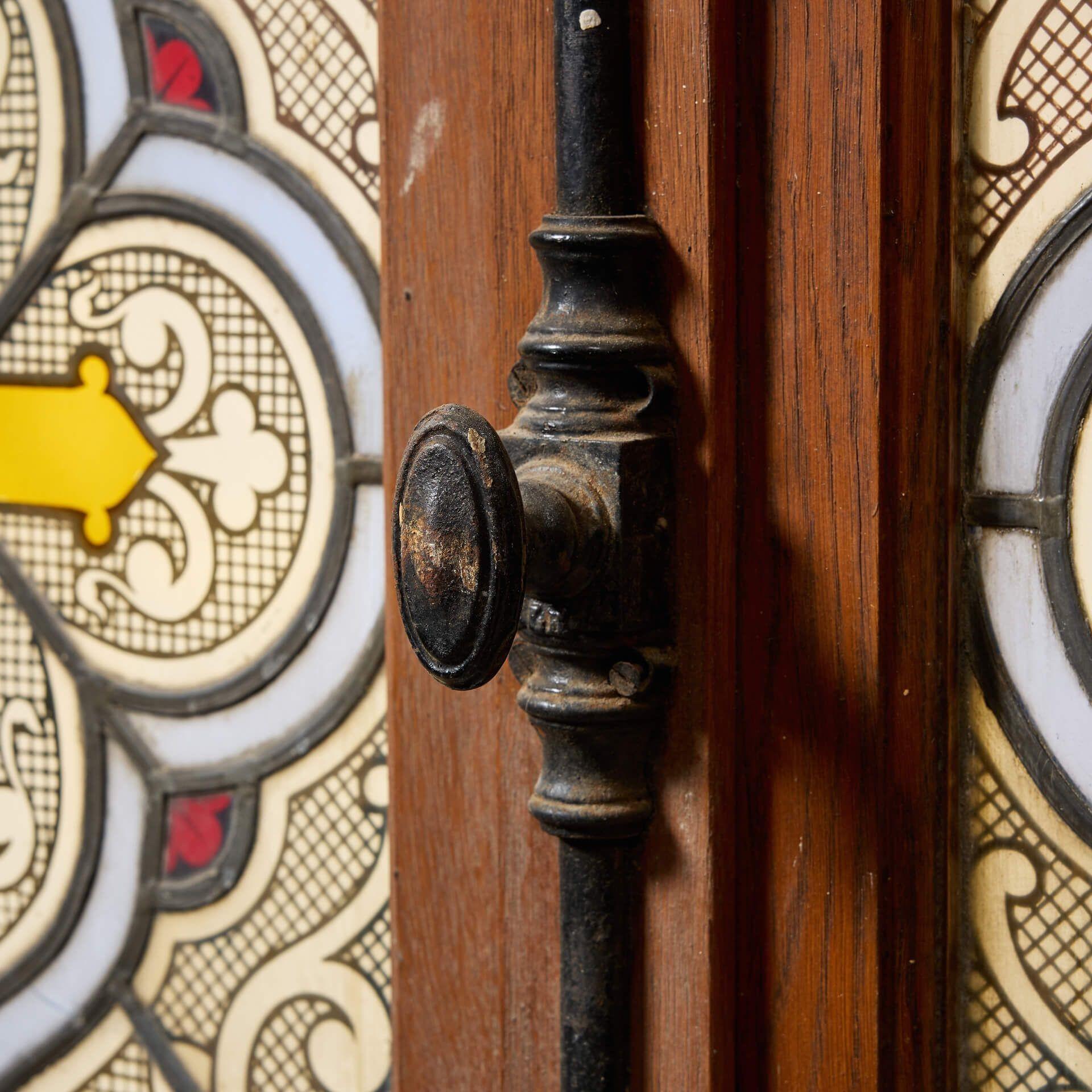 Français Fenêtre française ancienne du 20e siècle avec vitrail au plomb en vente