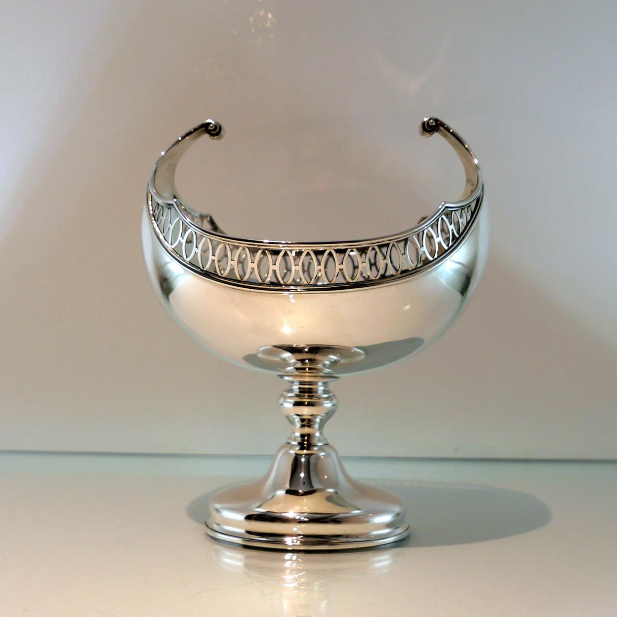 Early 20th Century 20th Century Antique George V Sterling Silver Dish London 1913 S Dawson & Co For Sale