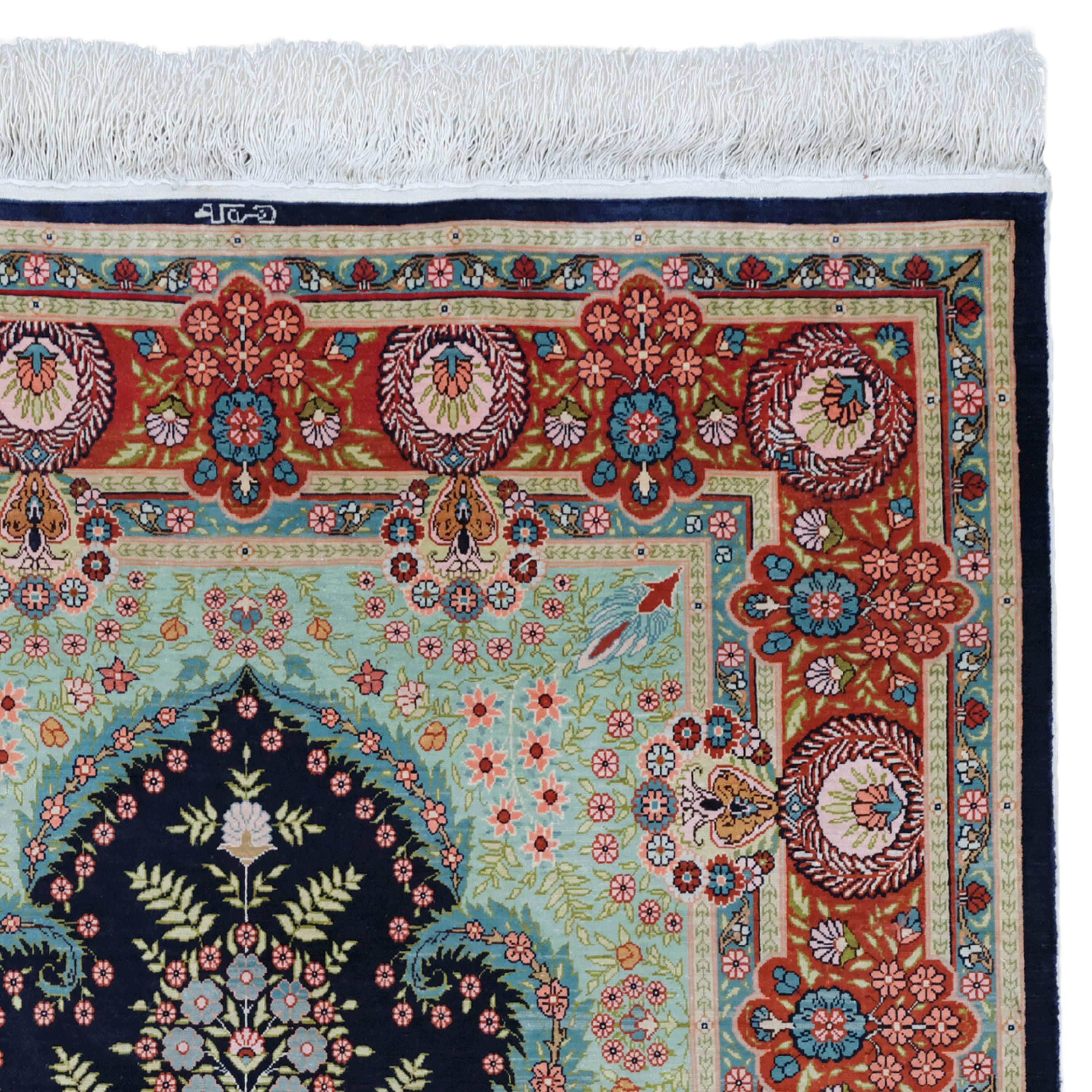 20th Century Antique Hereke Silk Rug - Antique Turkish Rug For Sale 1