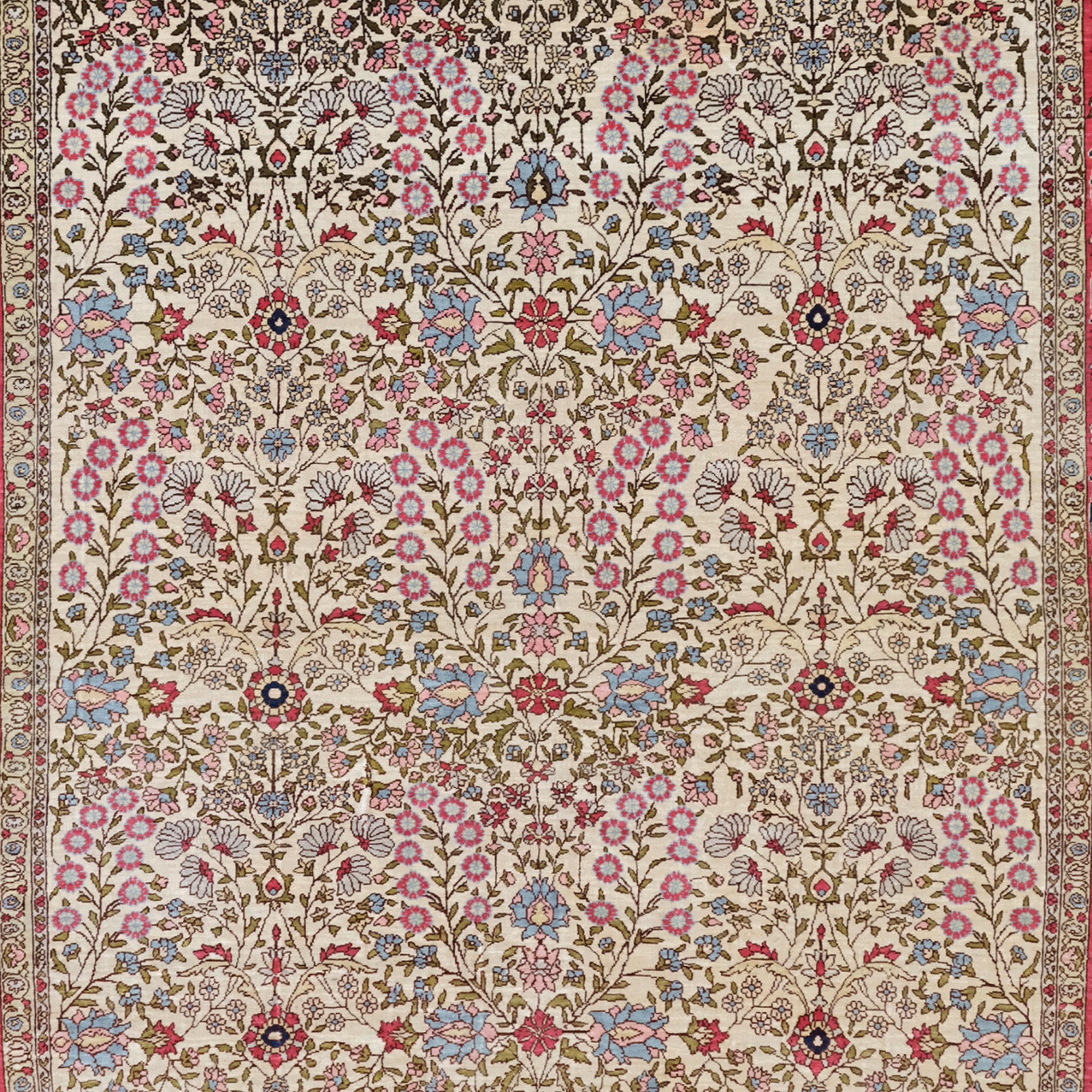 20th Century Antique Hereke Silk Rug - Antique Turkish Rug, Silk Rug In Good Condition For Sale In Sultanahmet, 34