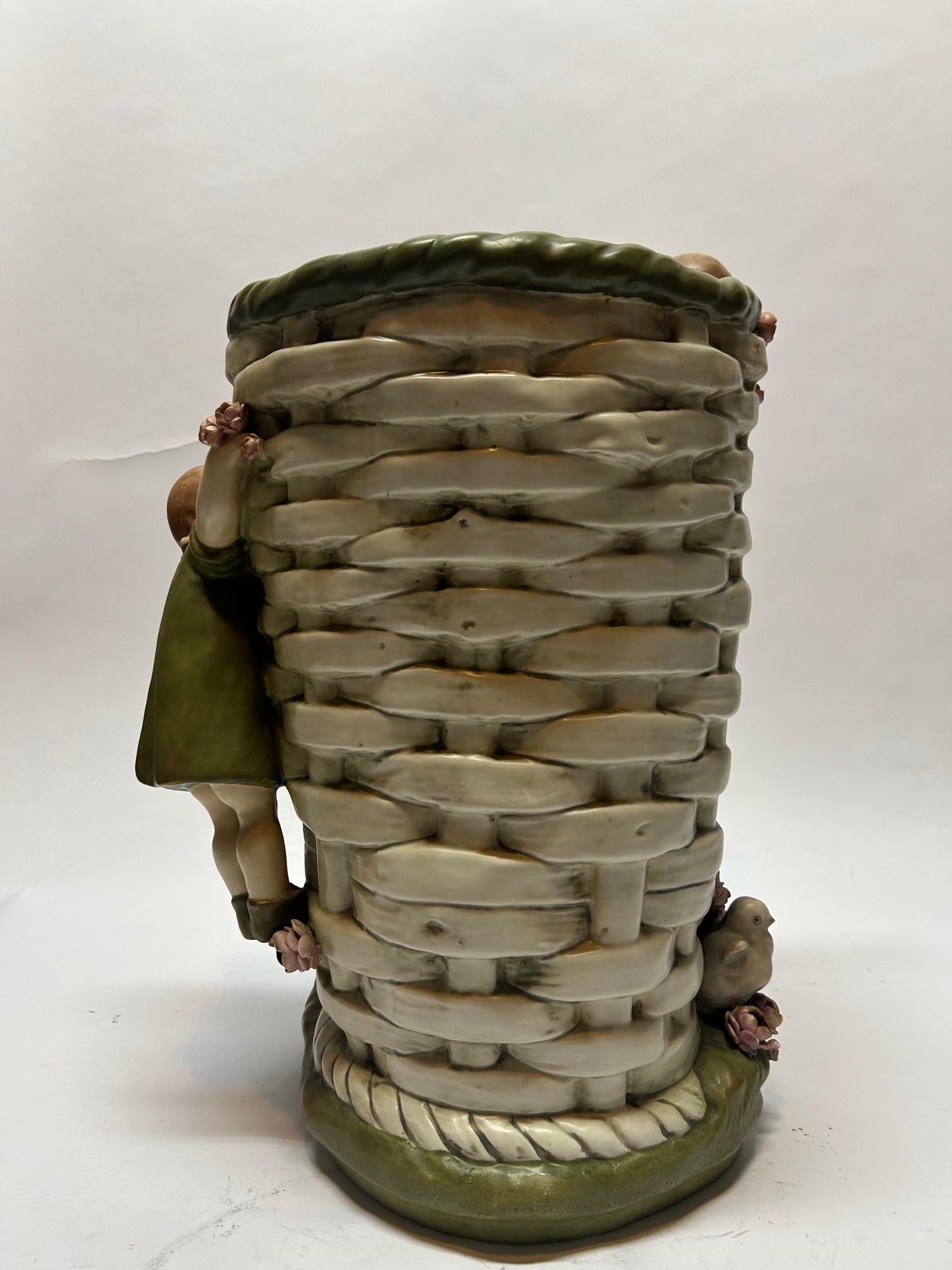 20th Century Antique Italian Pottery Vase with Flowers and Children In Good Condition For Sale In Esbeek, NL