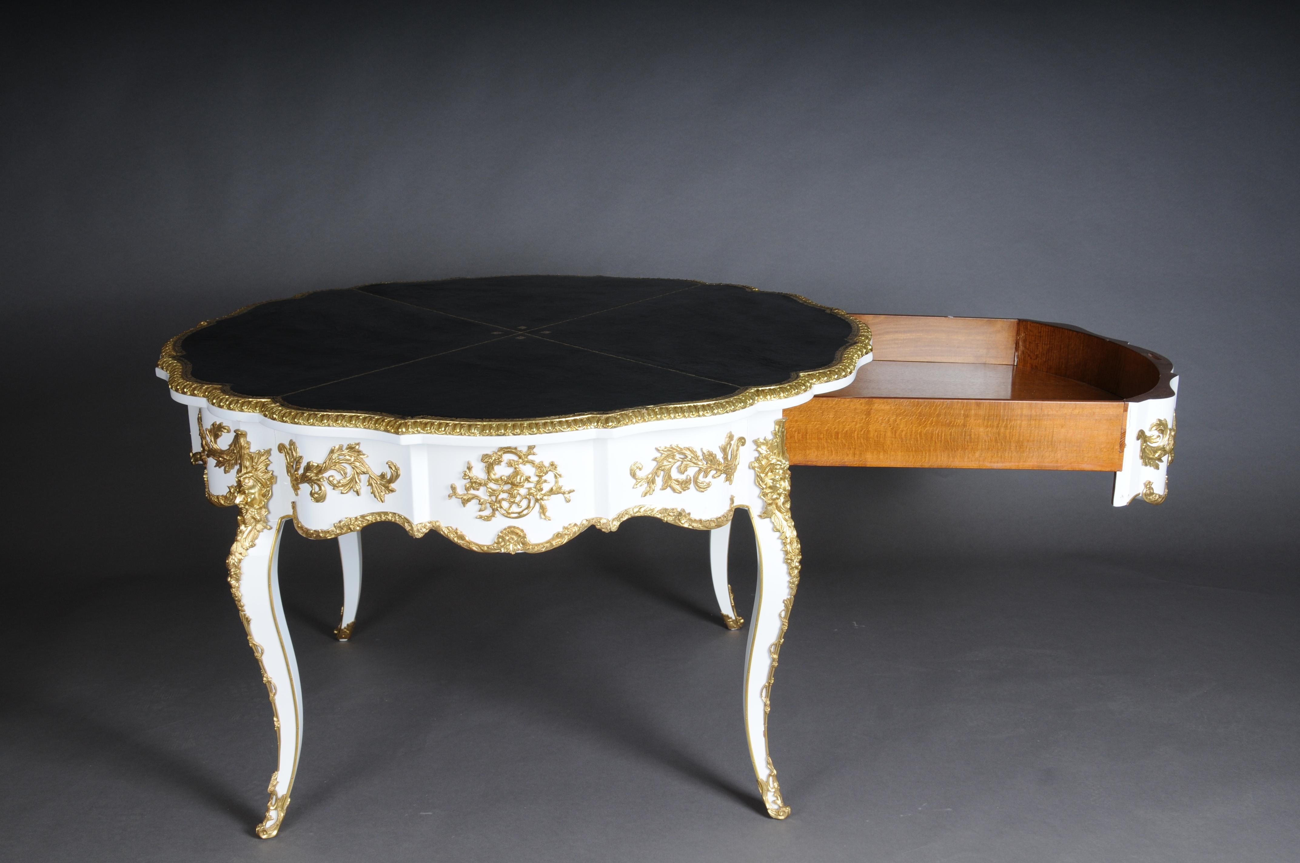 Siglo XX Antique Louis XV Style French Salon Table Bronzed en Bueno estado para la venta en Berlin, DE