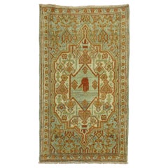 tapis oriental persan antique du 20e siècle Tapis de format mat avec un geste de la main