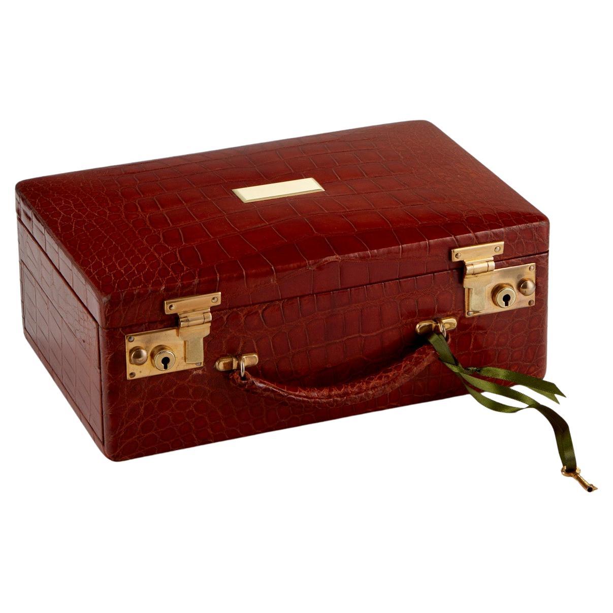 20th Century Antique Tan Leather Jewelry Box London Circa 1920 For Sale