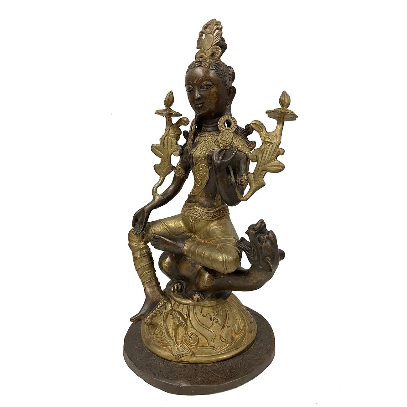 20th Century Antique Tibetan Bronze Bodhisattva Tara Statuary For Sale 1