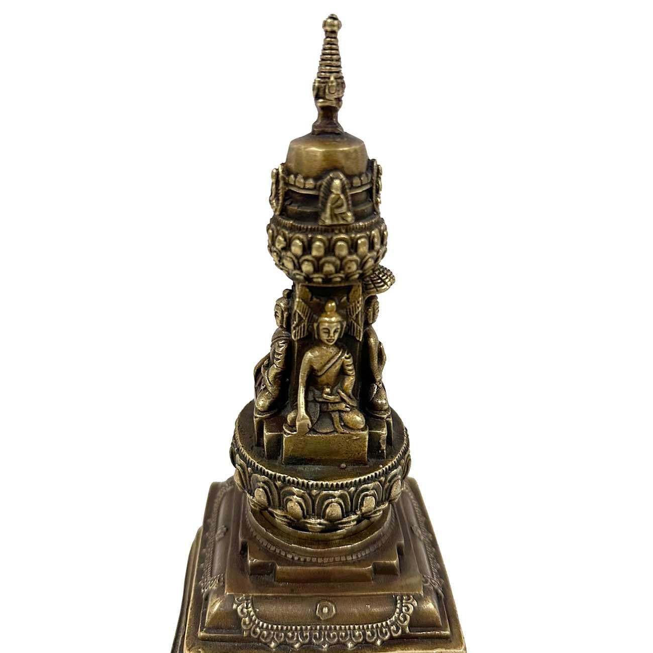 Stupas (Tib. Chorten) are Buddhist temples that perfectly express the essence of the mind. Not only do they symbolize the Buddha state of 