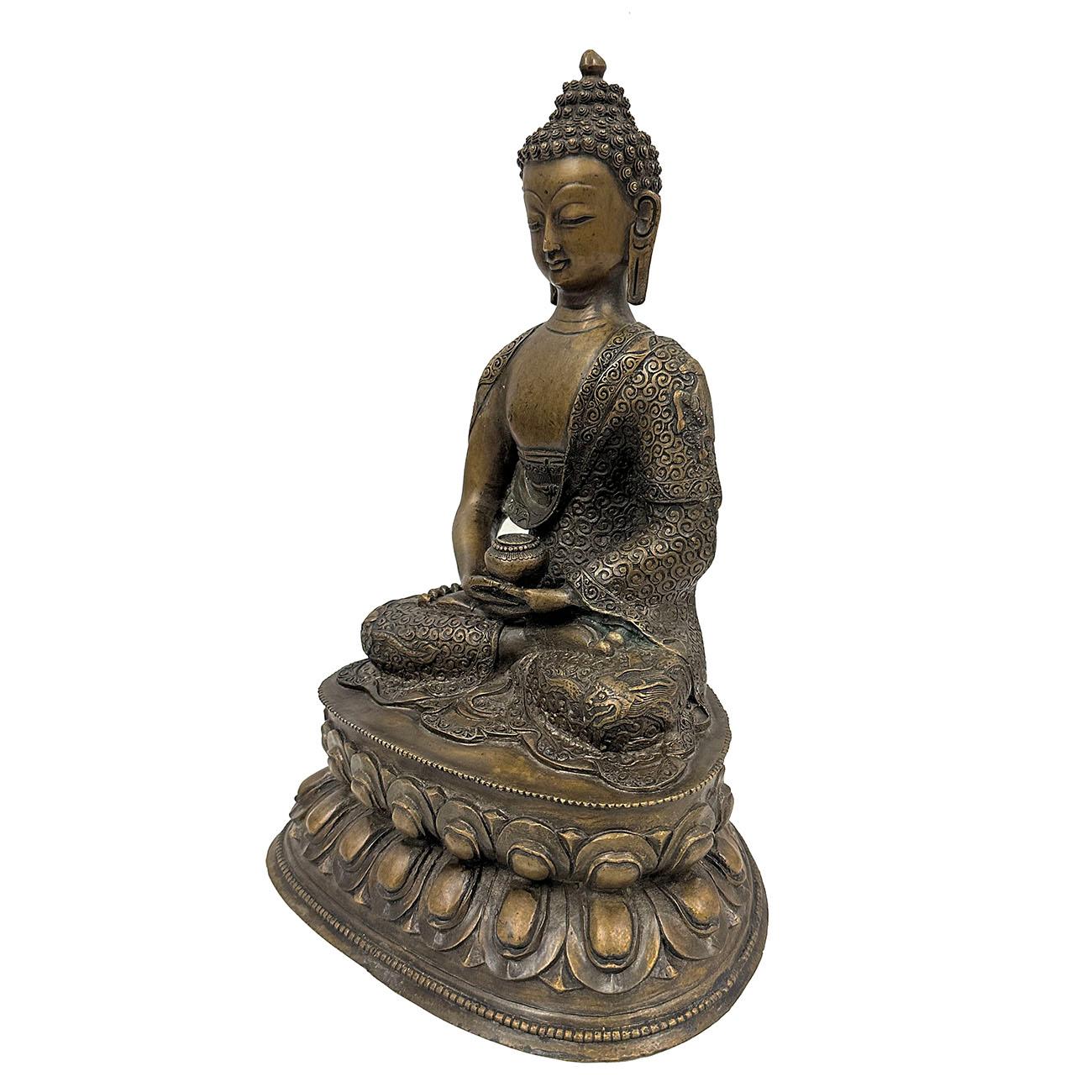 20th Century Antique Tibetan Carved Bronze Buddha Statue In Good Condition For Sale In Pomona, CA