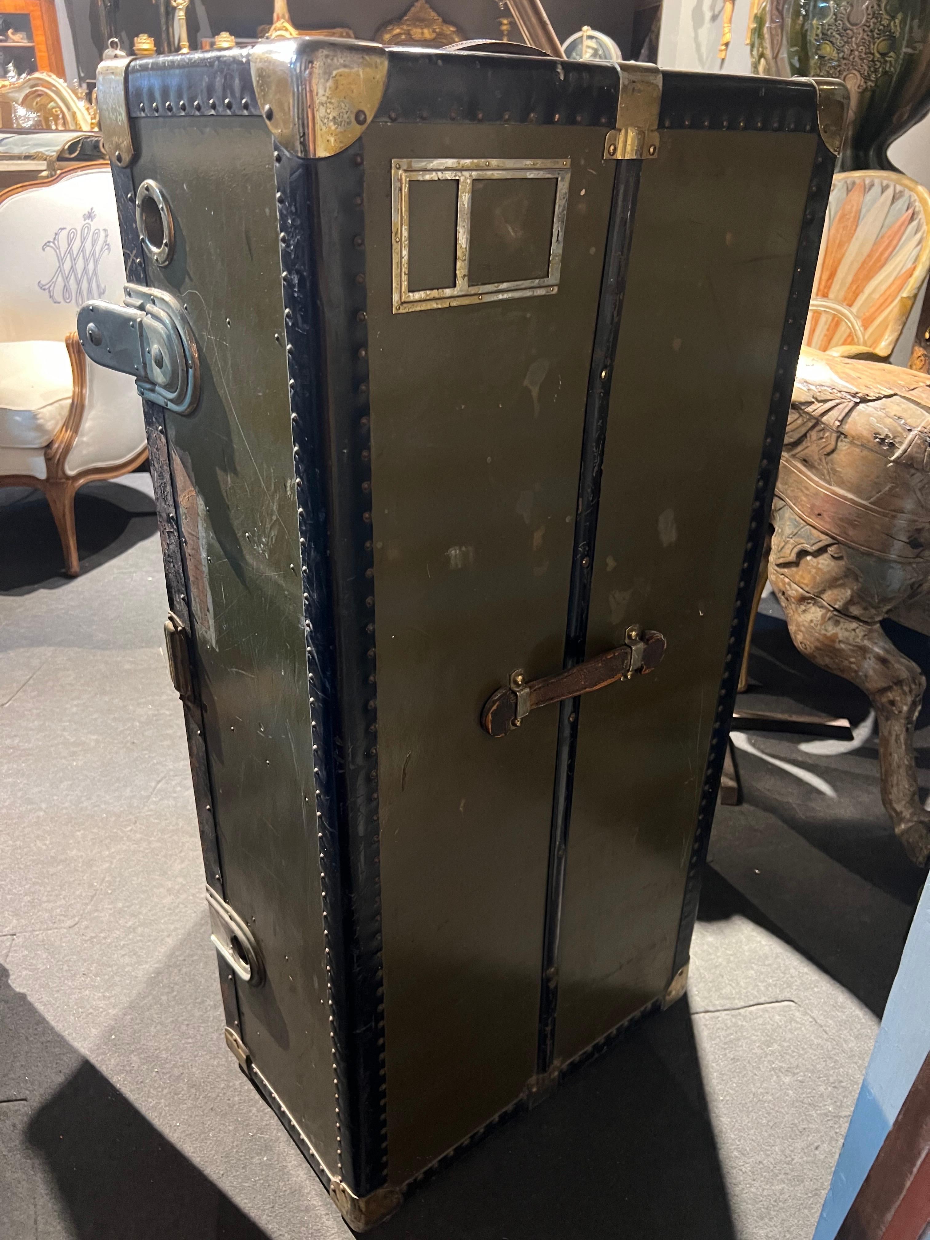20th Century Antique Wardrobe Steamers Trunk in Green Leather by Madler Koffer In Fair Condition For Sale In Sofia, BG
