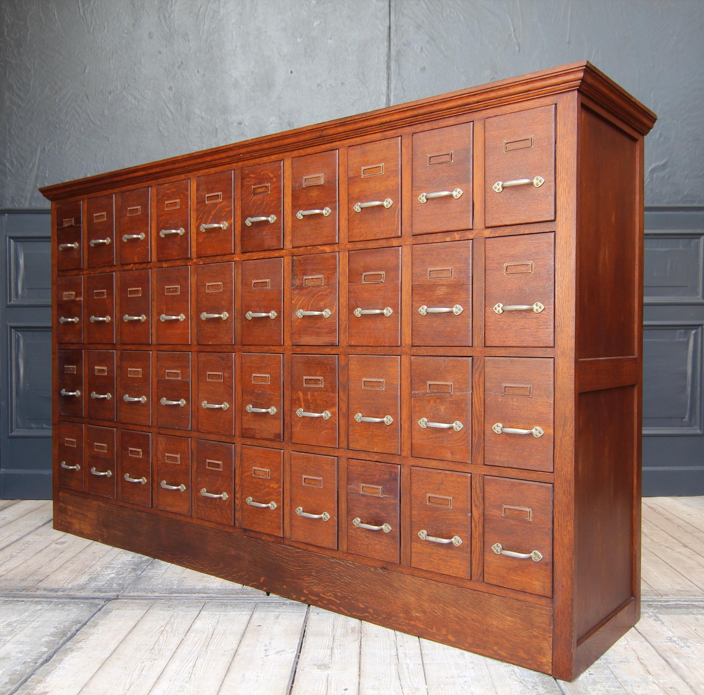 20th Century Apothecary Cabinet In Good Condition In Dusseldorf, DE