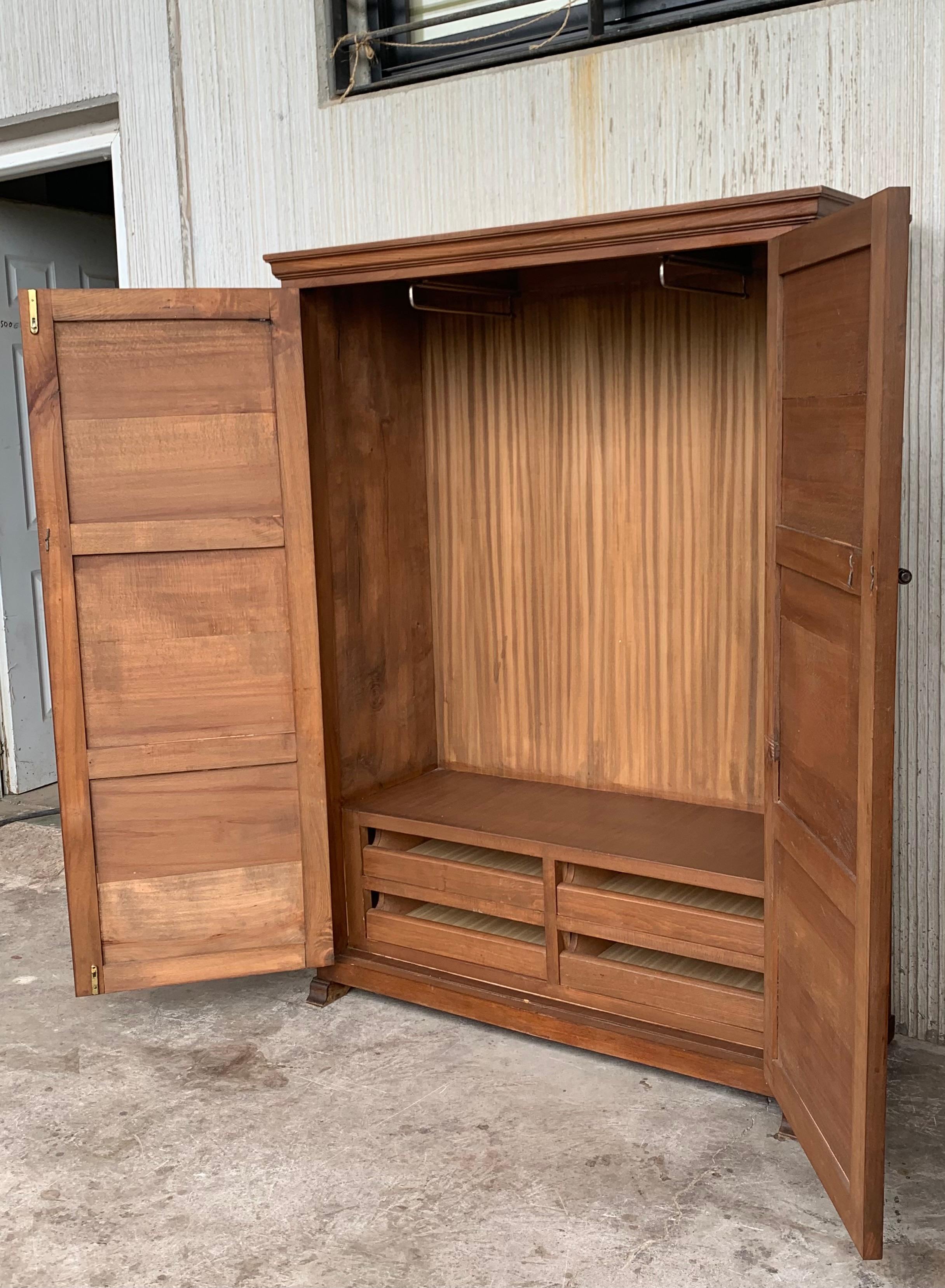 20th Century Armoire, Kitchen Cabinet with Two Doors, Oak, Spain In Good Condition In Miami, FL
