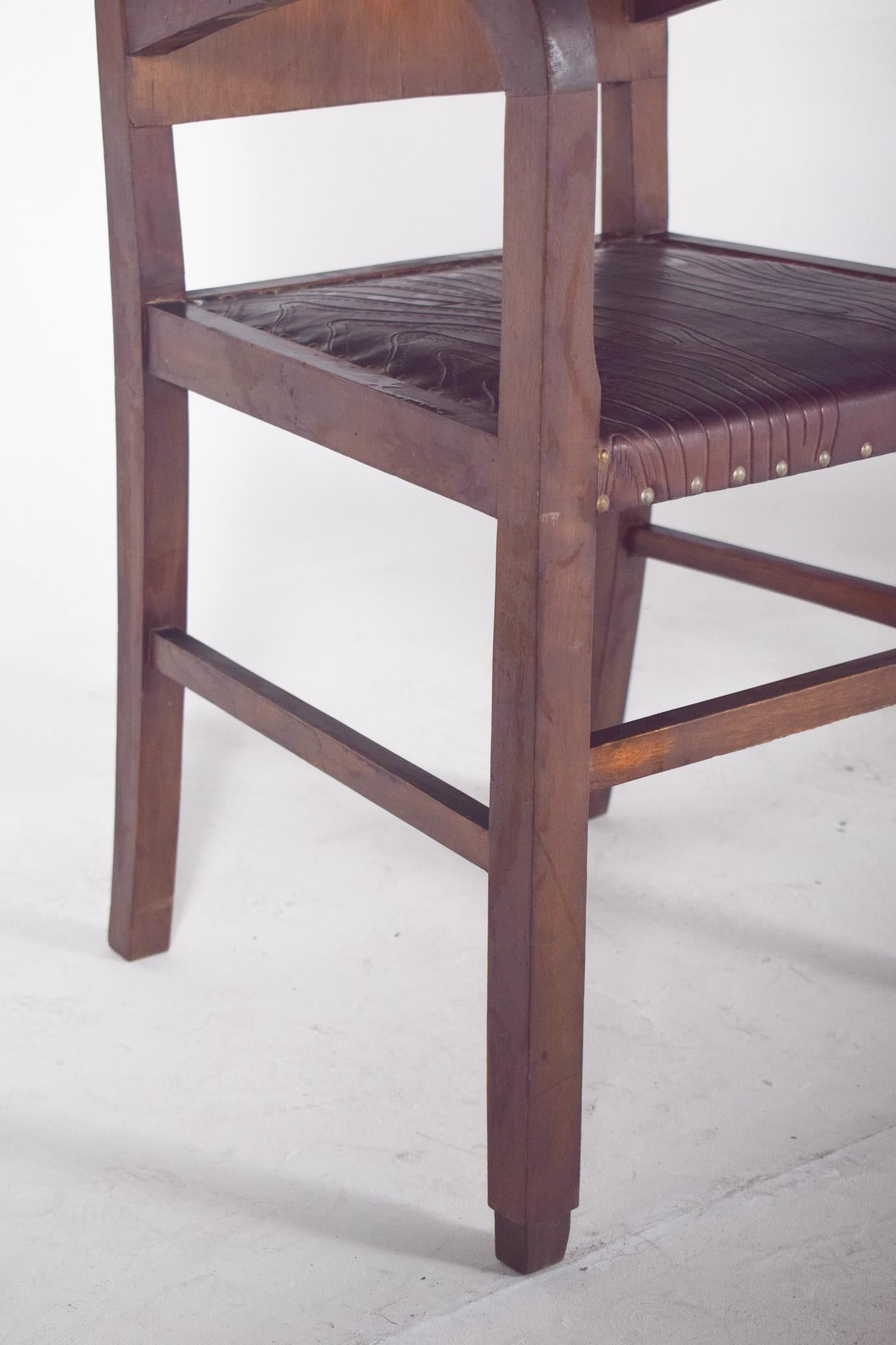 Bois Fauteuil Art Déco du 20ème siècle en vente
