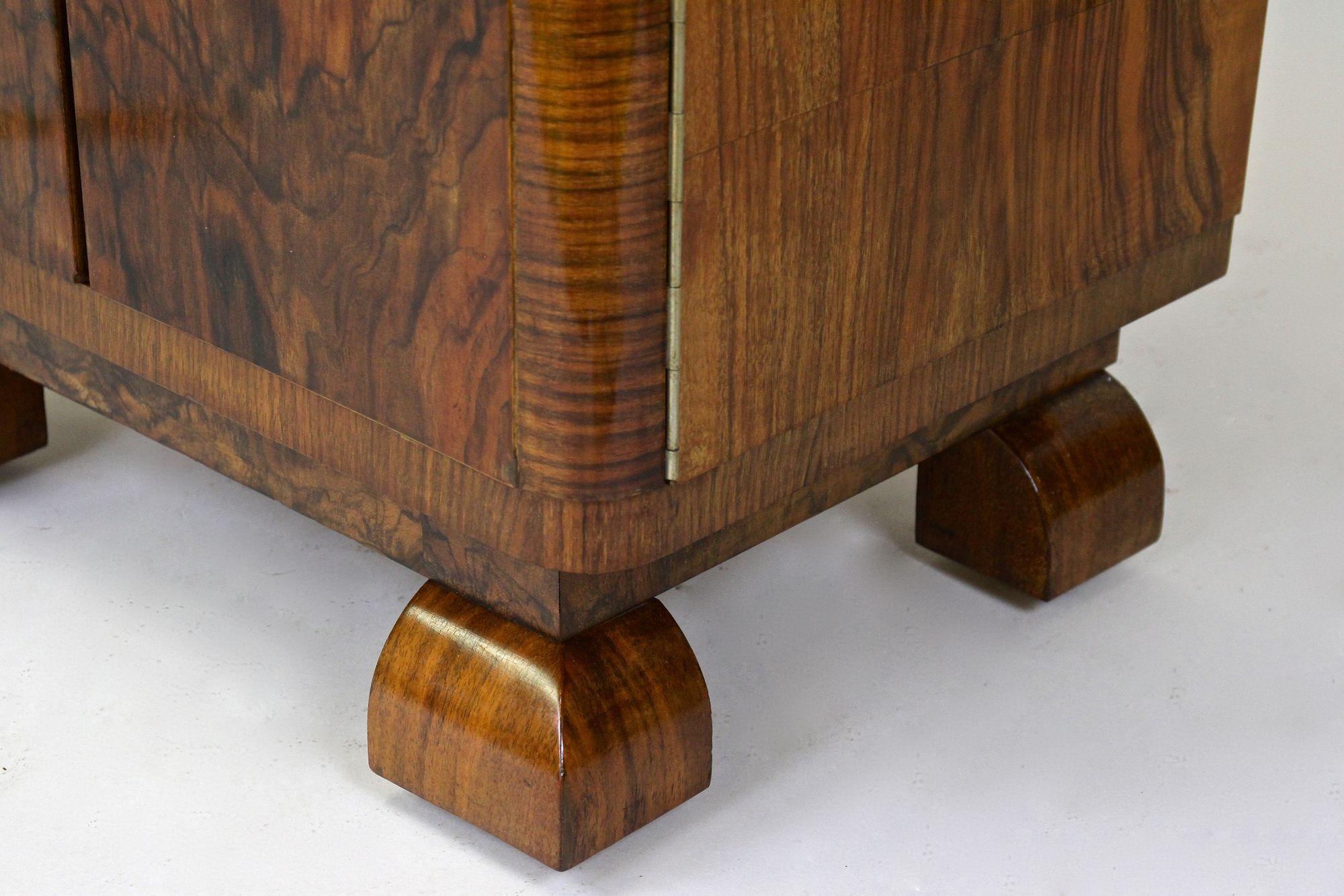 20th Century Art Deco Bar Cabinet/ Commode Burr Walnut, Austria, circa 1925 2
