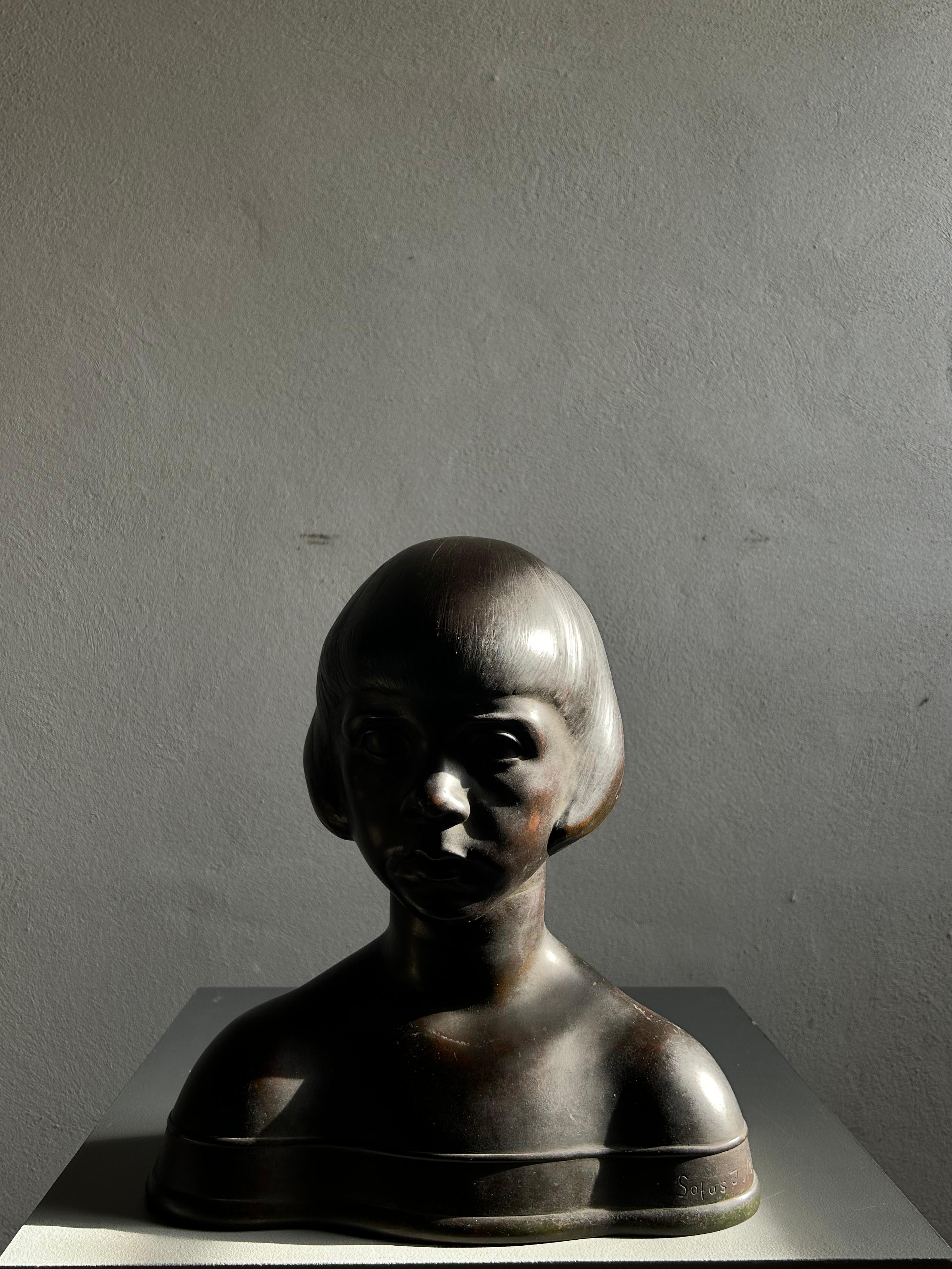 Busto in bronzo Art Deco del XX secolo dello scultore danese Sofus J. Nervil In condizioni buone in vendita a Valby, 84