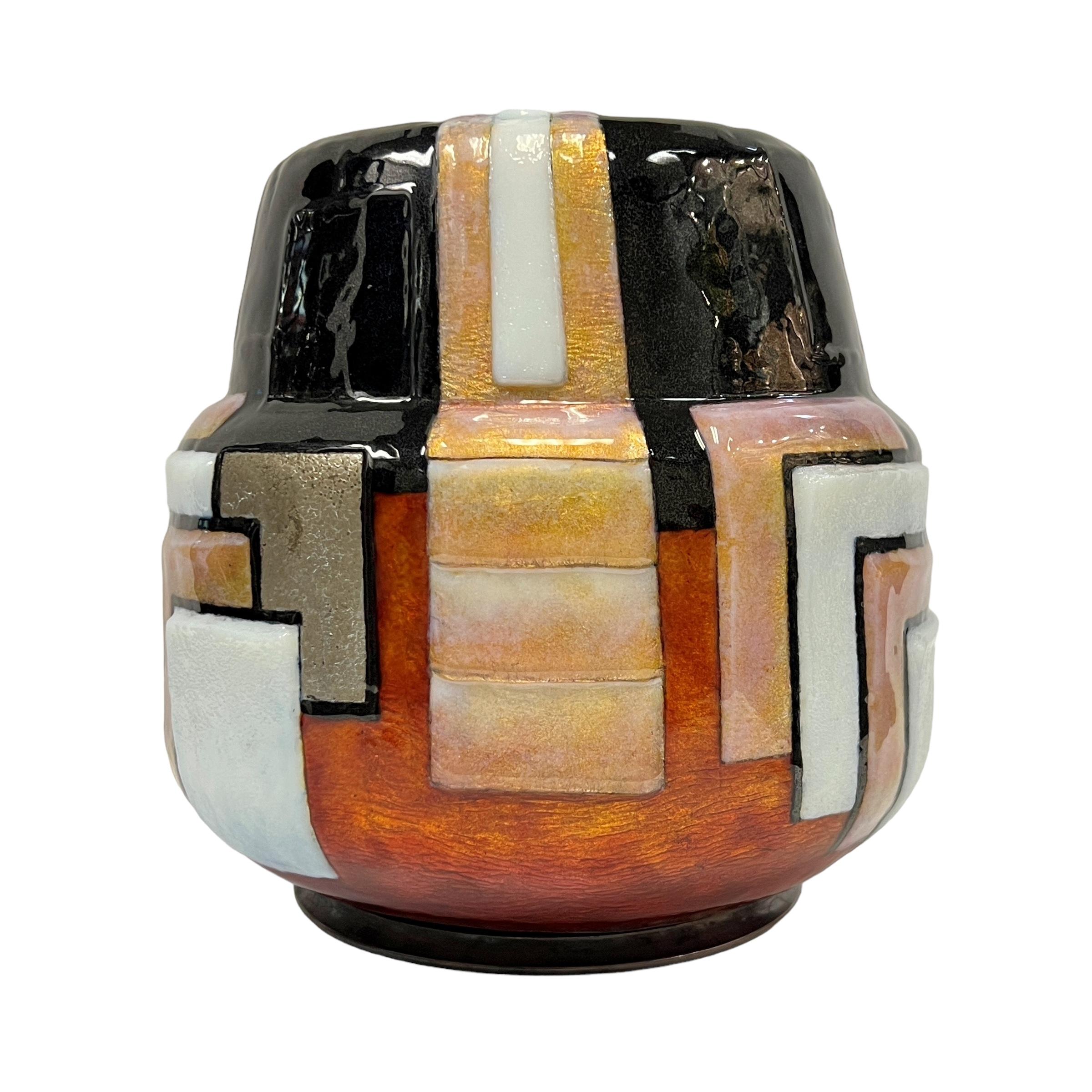 Vaso francese Art Decor smaltato su bottaio con motivo 