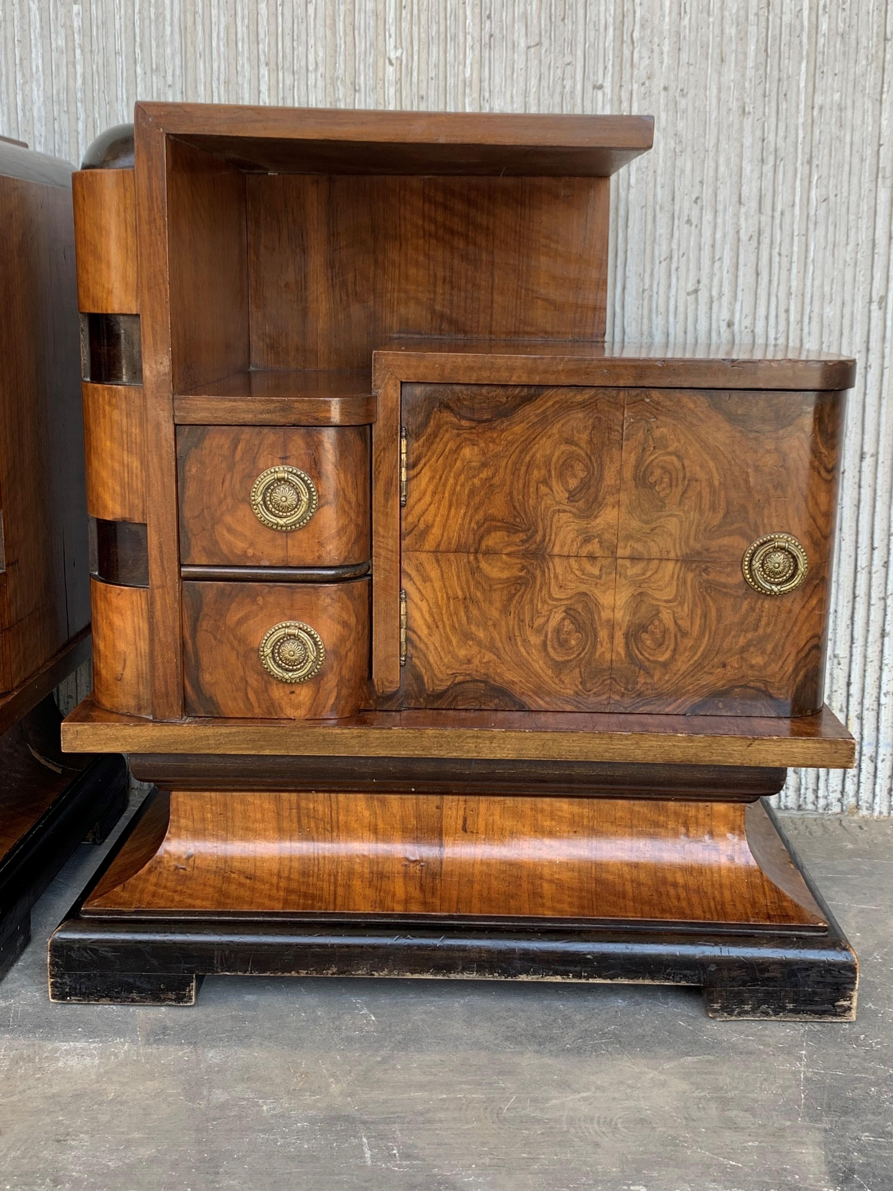 20th Century Art Deco Carved Pair of Nightstands with Two Drawers and Door In Excellent Condition In Miami, FL