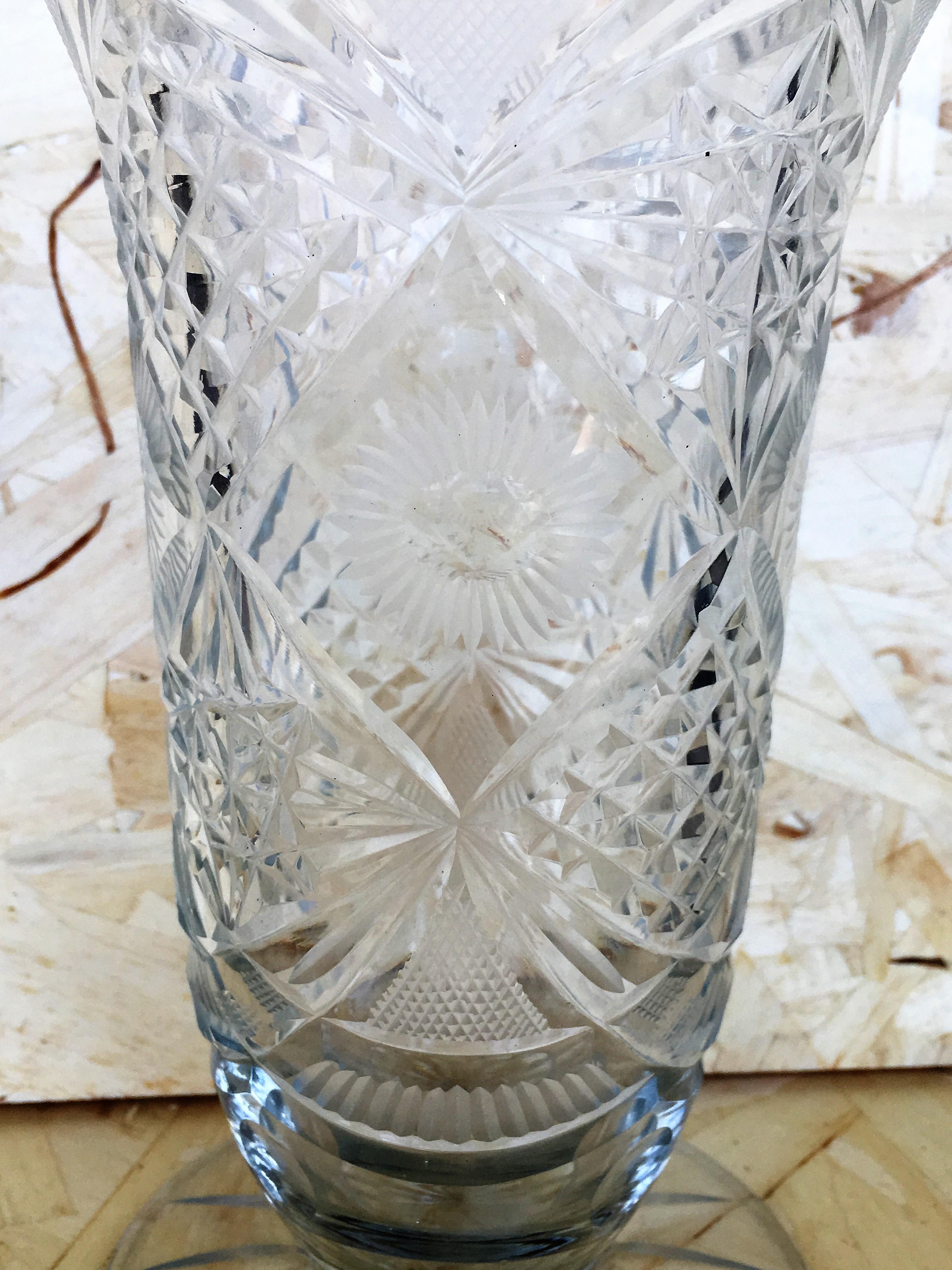 20th Century Art Deco Etched Carved Glass Vase with Ornamental Motifs In Excellent Condition For Sale In Miami, FL