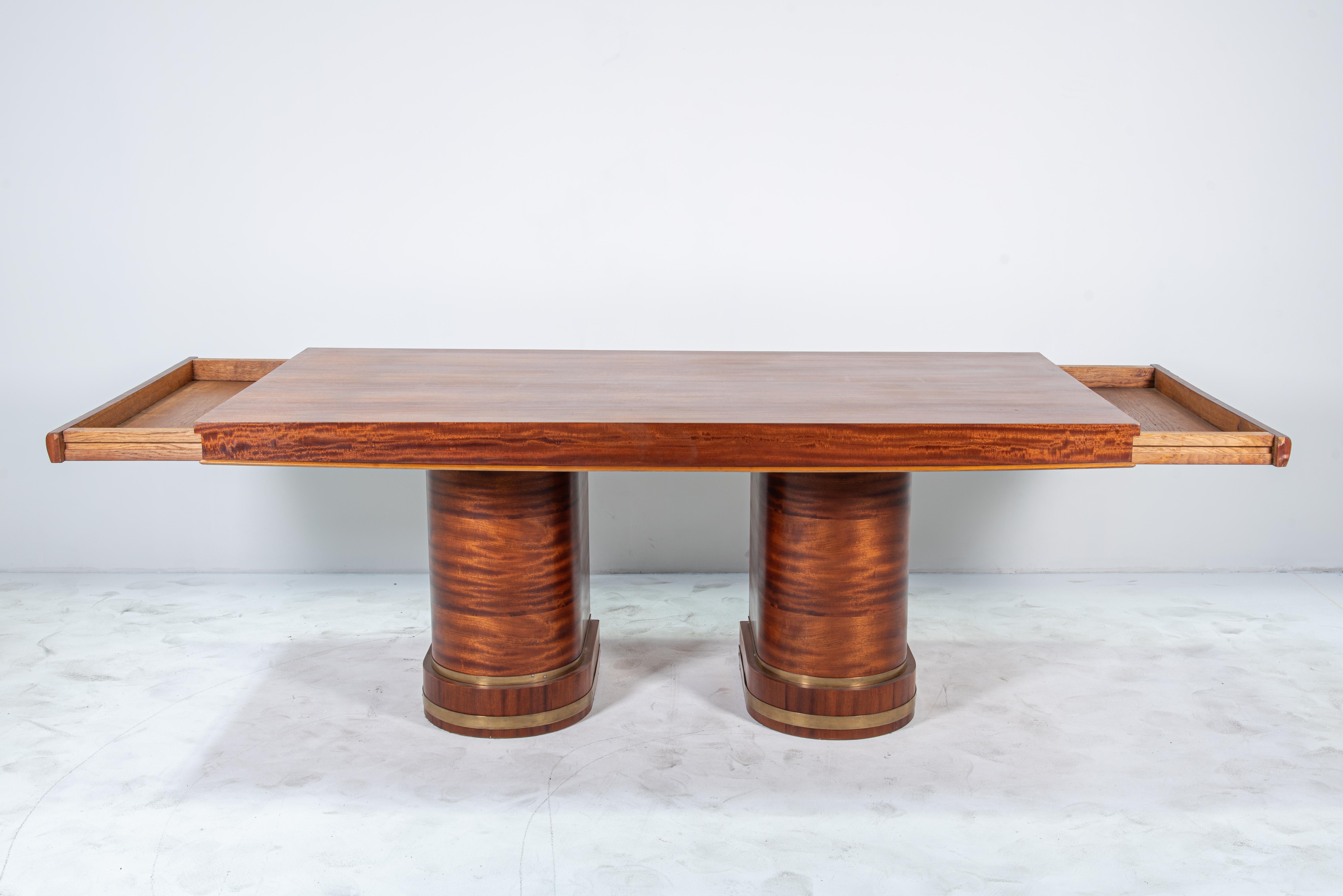 French 20th Century Art Deco Flamed Mohagany Desk For Sale