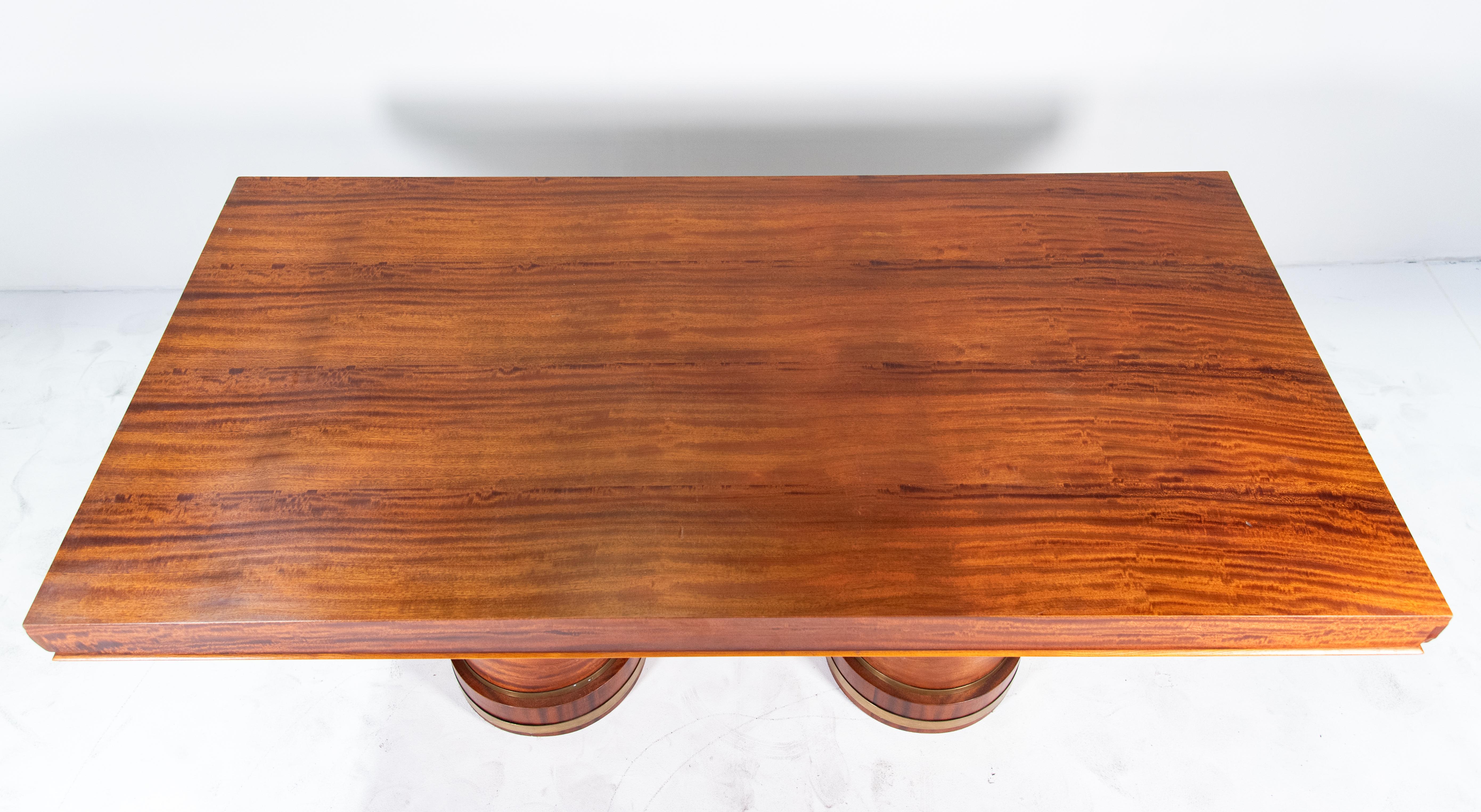 20th Century Art Deco Flamed Mohagany Desk For Sale 3