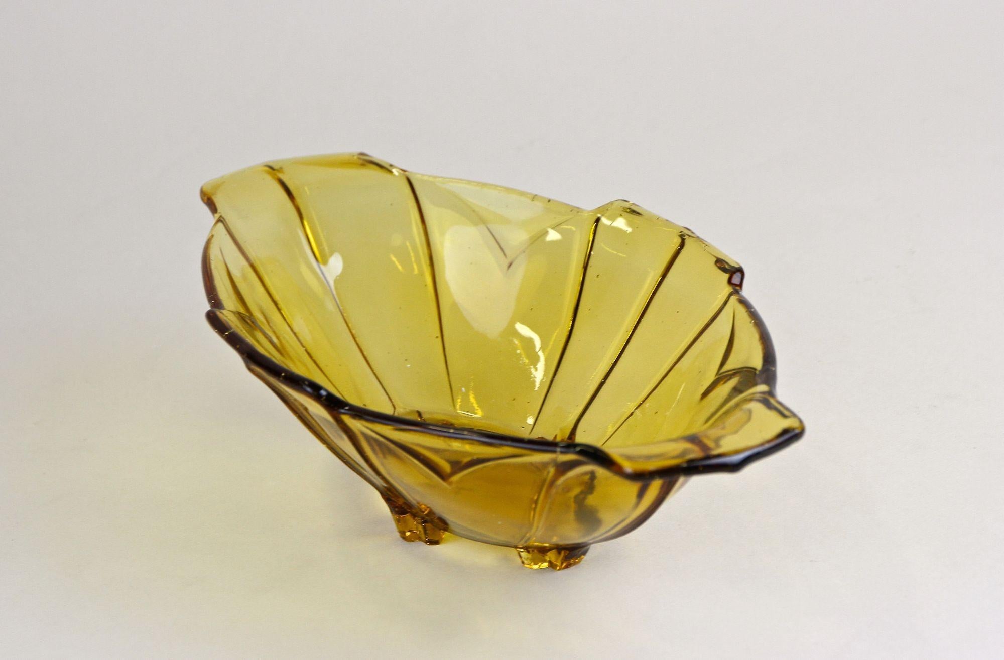 20th Century Art Deco Glass Bowl/ Jardiniere Amber Colored, Austria, circa 1920 For Sale 6