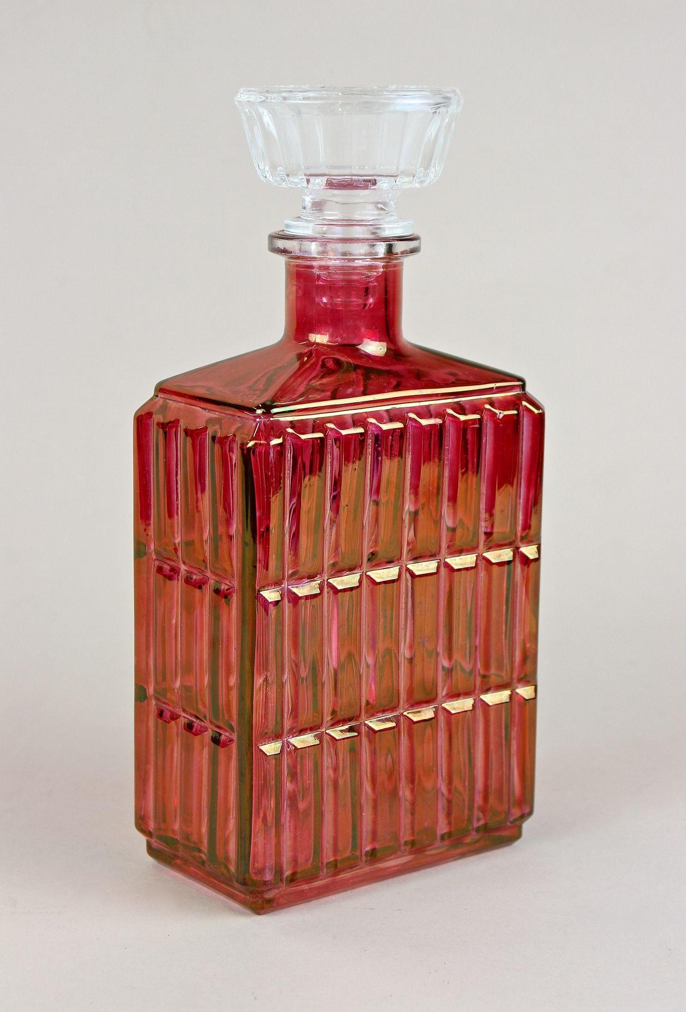 Carafe à liqueur ou flacon de verre Art Déco du 20ème siècle, Autriche, vers 1930 en vente 12