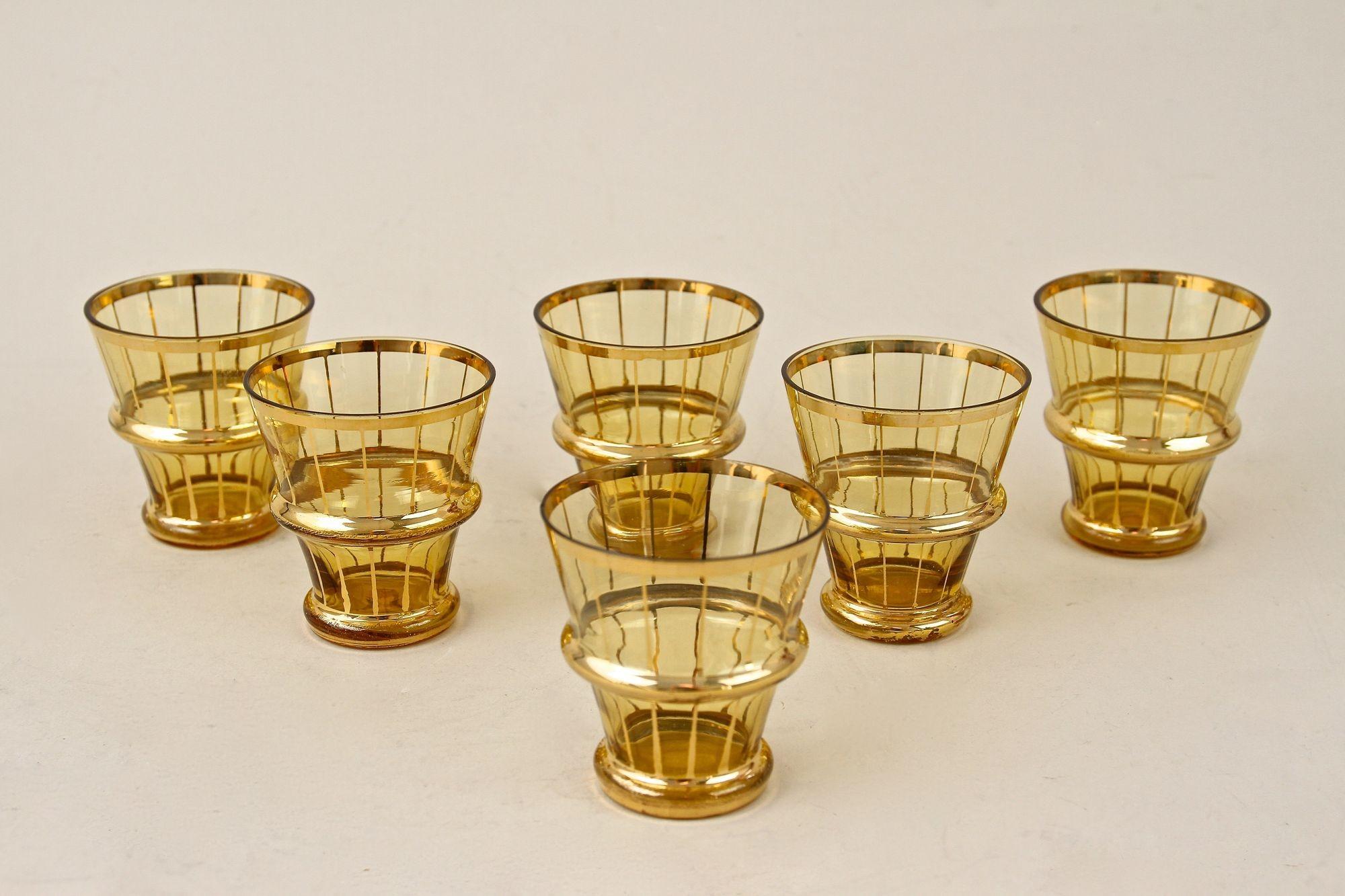 Czech 20th Century Art Deco Glass Decanter Set, Amber Colored/ Gilt - CZ ca. 1920 For Sale