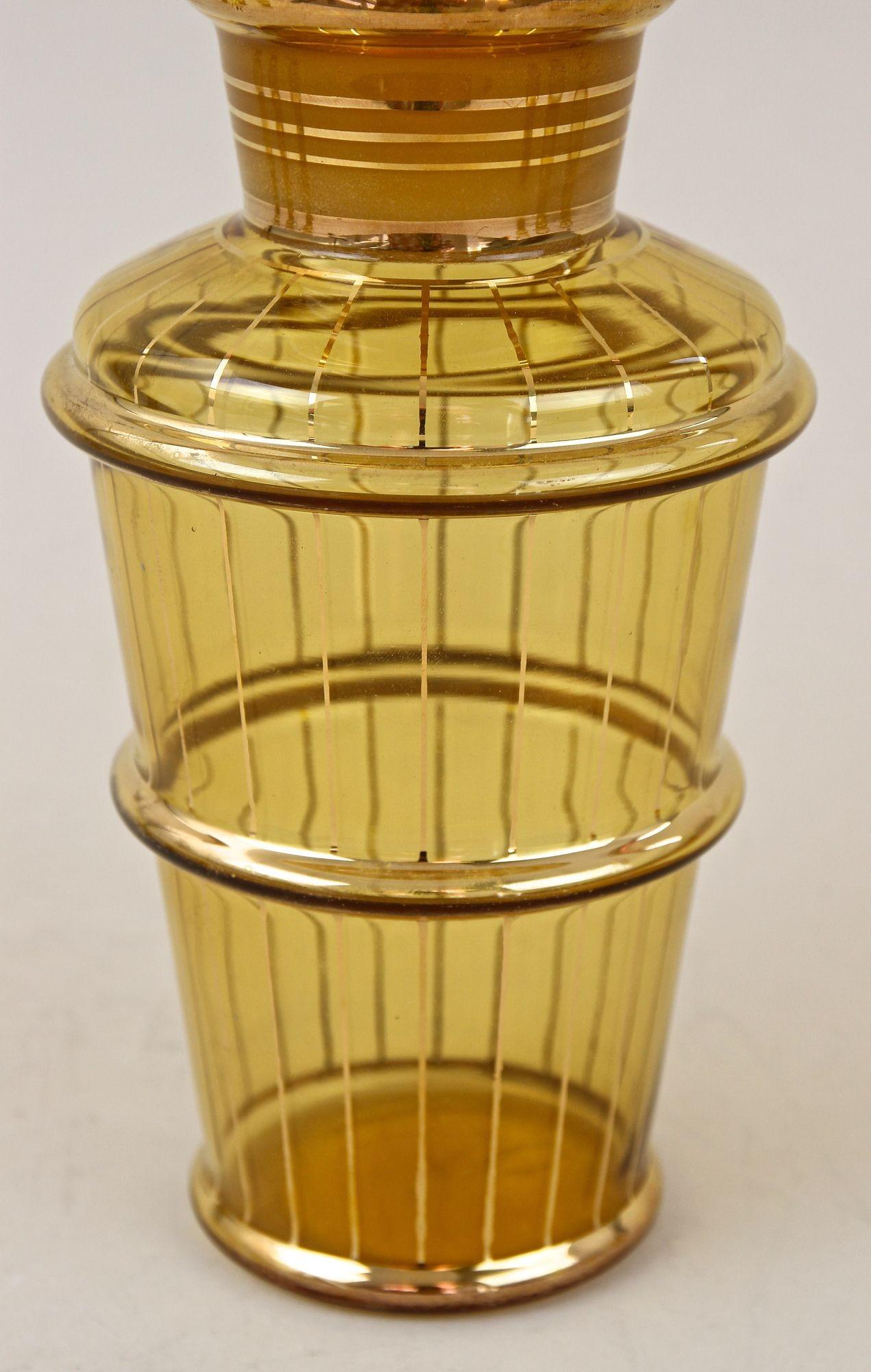 20th Century Art Deco Glass Decanter Set, Amber Colored/ Gilt - CZ ca. 1920 For Sale 1
