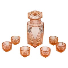 Set di sette decanter in vetro Art Deco del XX secolo, color corallo, AT 1920 ca.