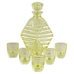 20th Century Art Deco Glass Decanter Set With 6 Shot Glasses, CZ ca. 1920
