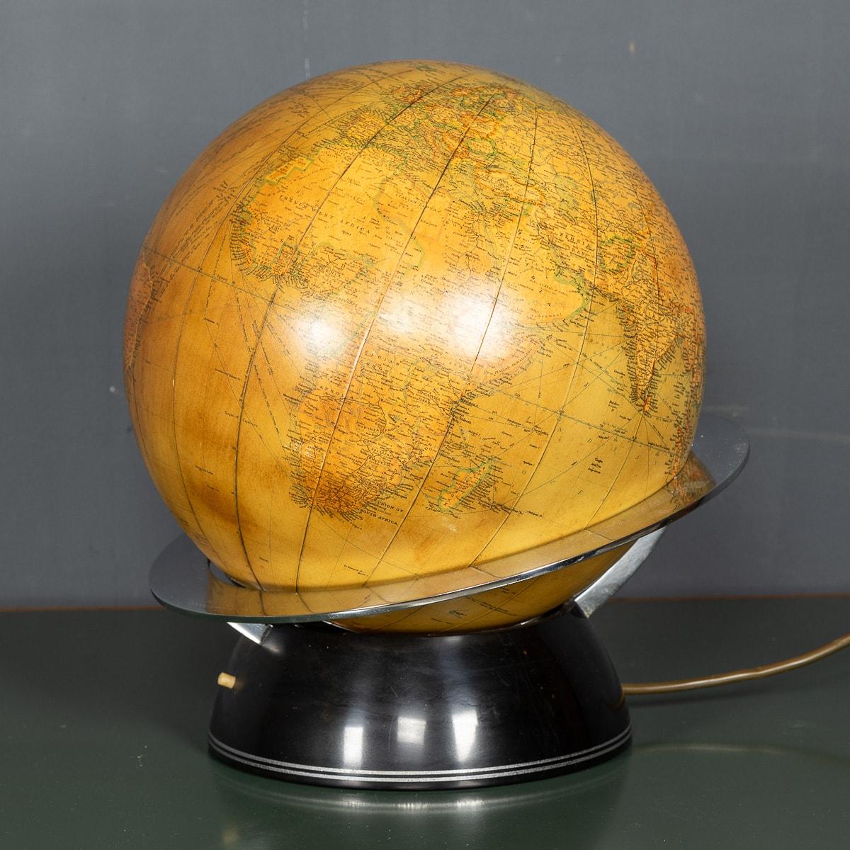 British 20th Century Art Deco Glass Globe Lamp c.1930