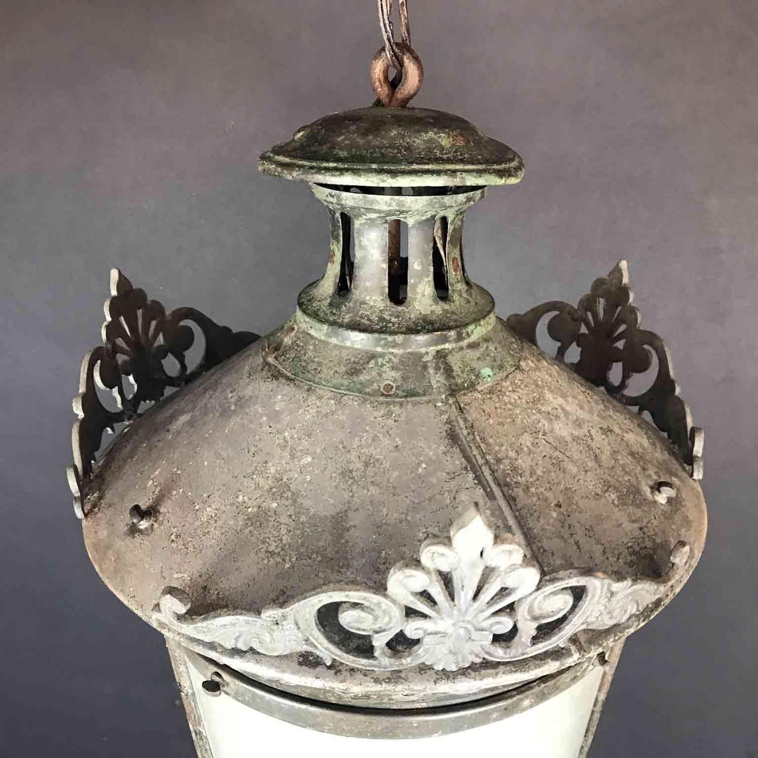 20th Century Art Deco Italian Lantern with Frosted Glass  2